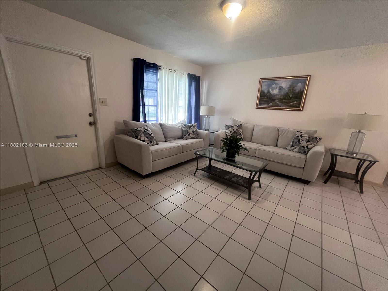 Homes for sale in Tamarac, FL | 6806 Nw 75Th Dr, Tamarac, FL 33321 | MLS# A11882183