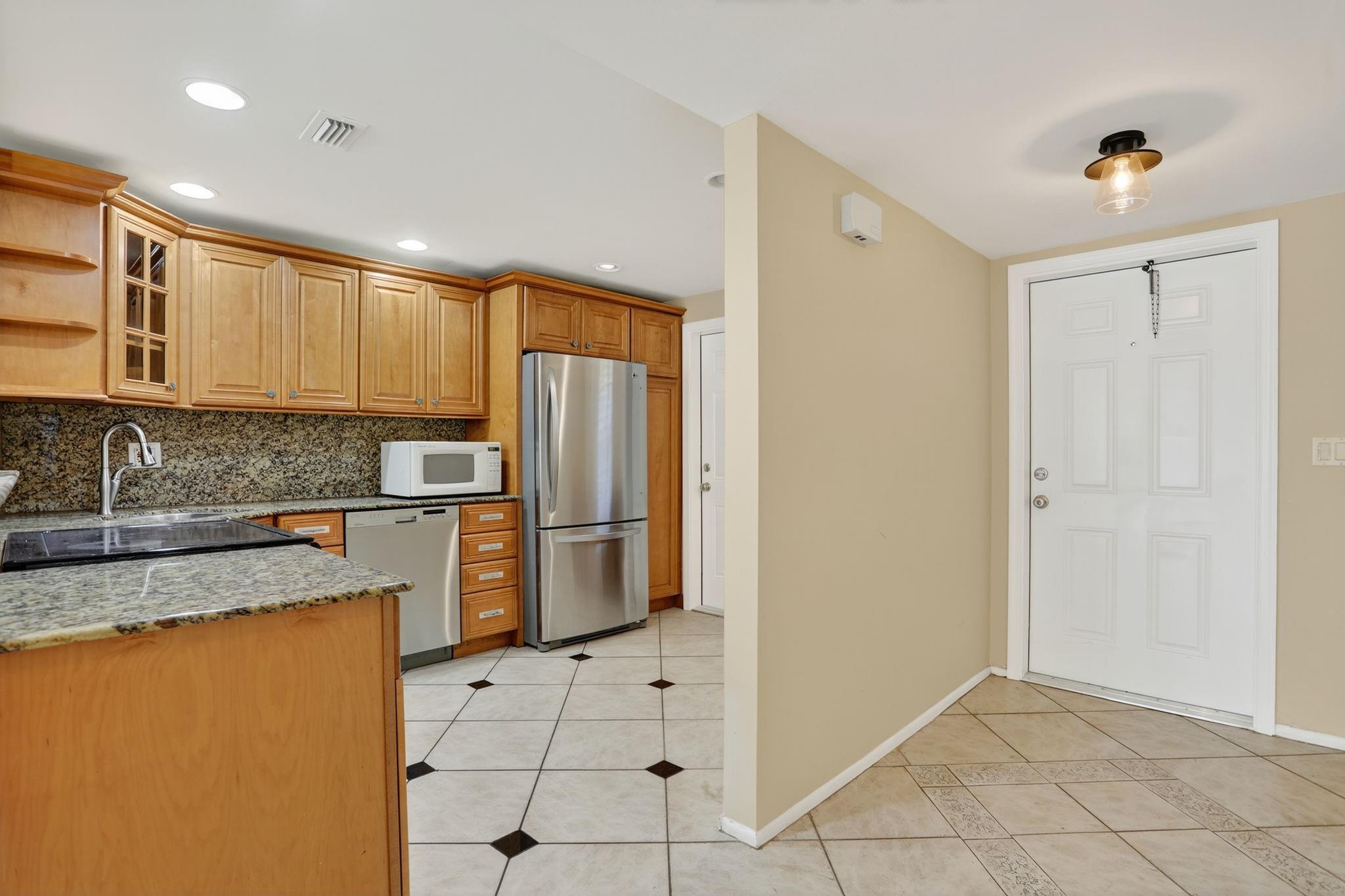 Homes for sale in Oakland Park, FL | 3050 Ne 16Th Avenue #107, Oakland Park, FL 33334 | MLS# F10527412