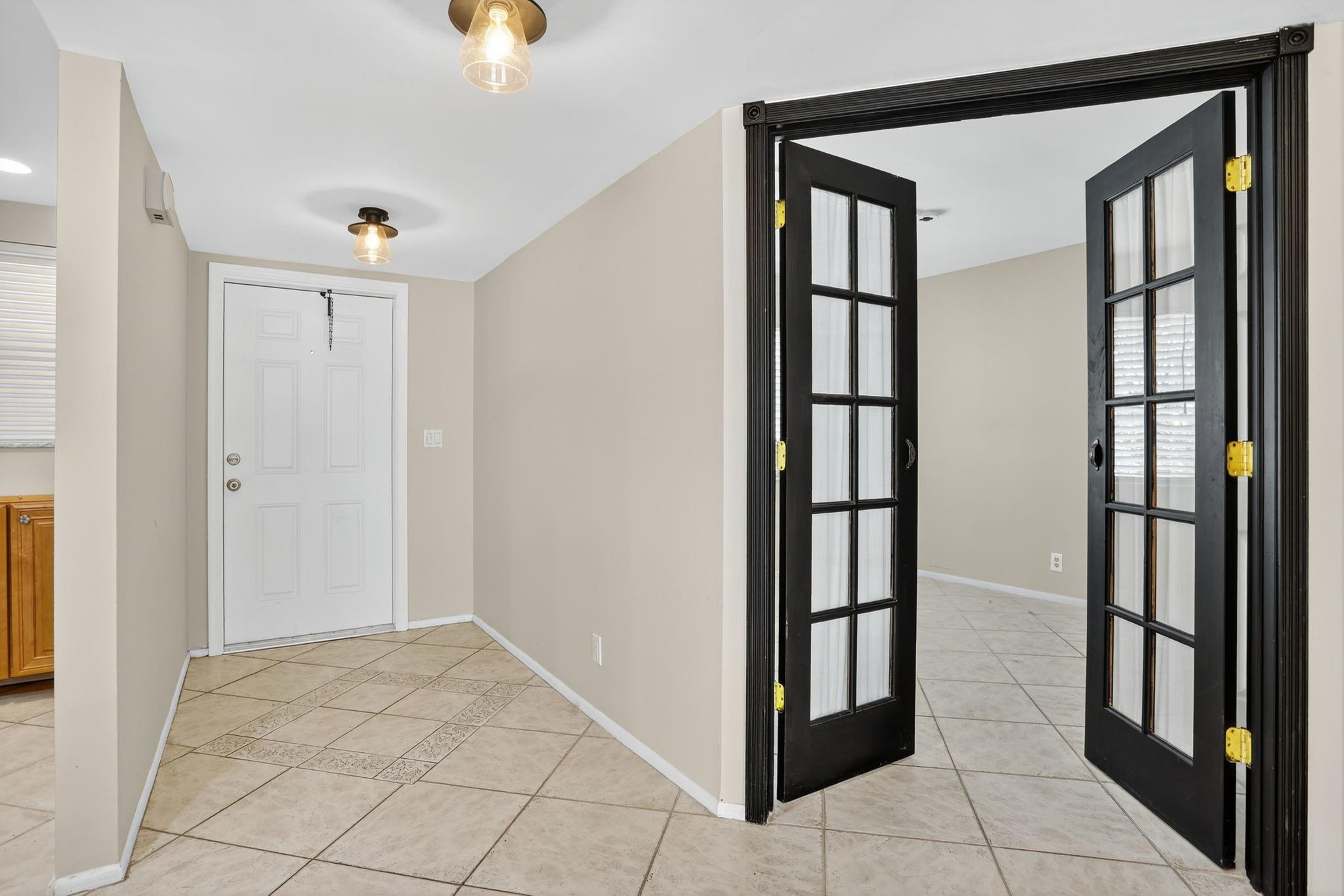 Homes for sale in Oakland Park, FL | 3050 Ne 16Th Avenue #107, Oakland Park, FL 33334 | MLS# F10527412