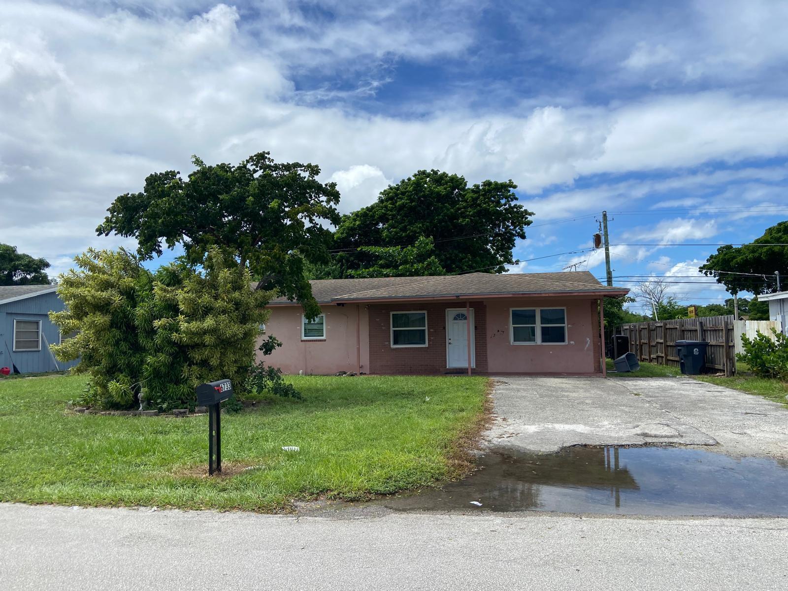 6733 Massachusetts Drive Lake Worth FL 33462 | R11125692