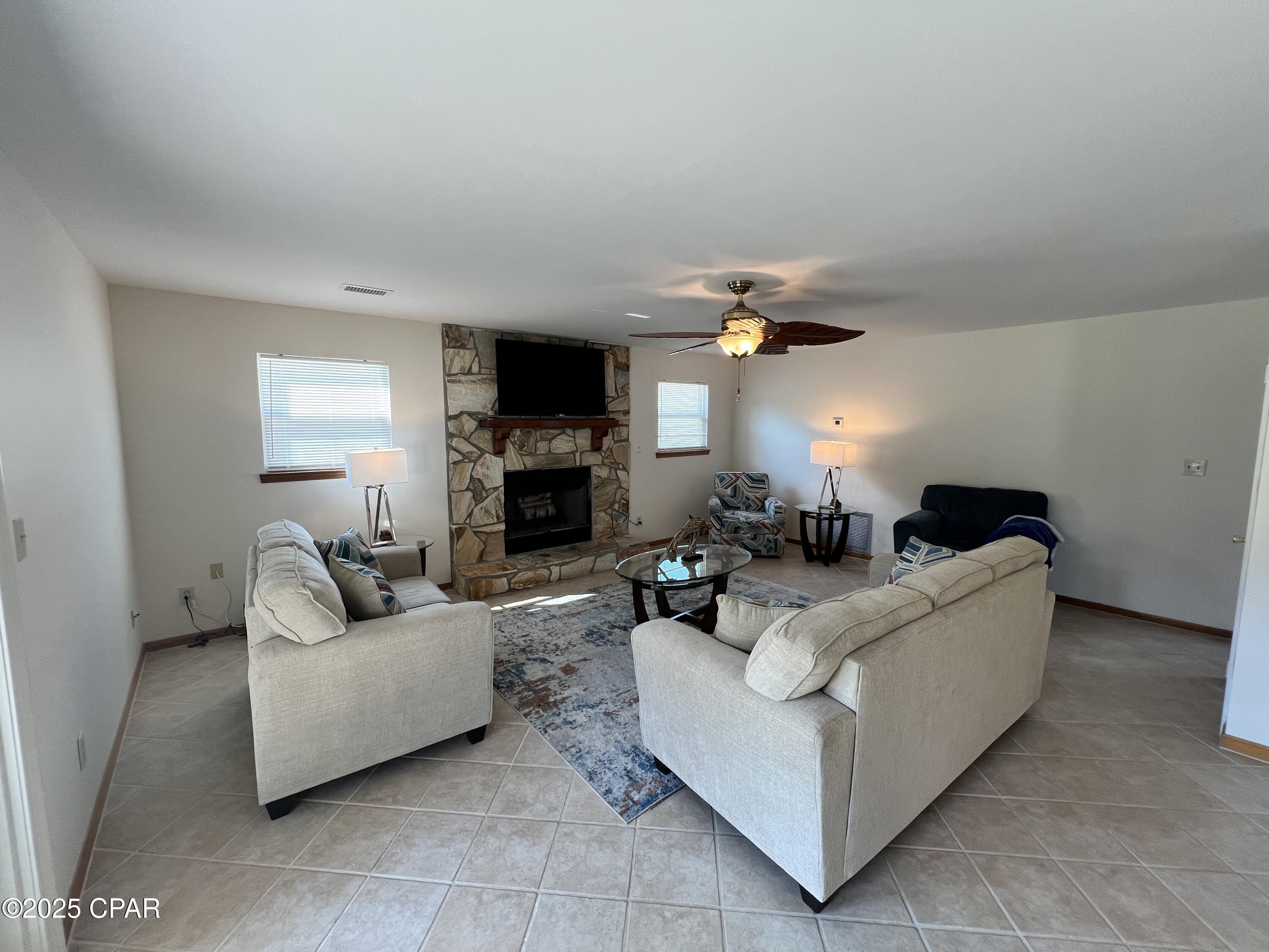 Image 7 For 201 Boca Shores Drive