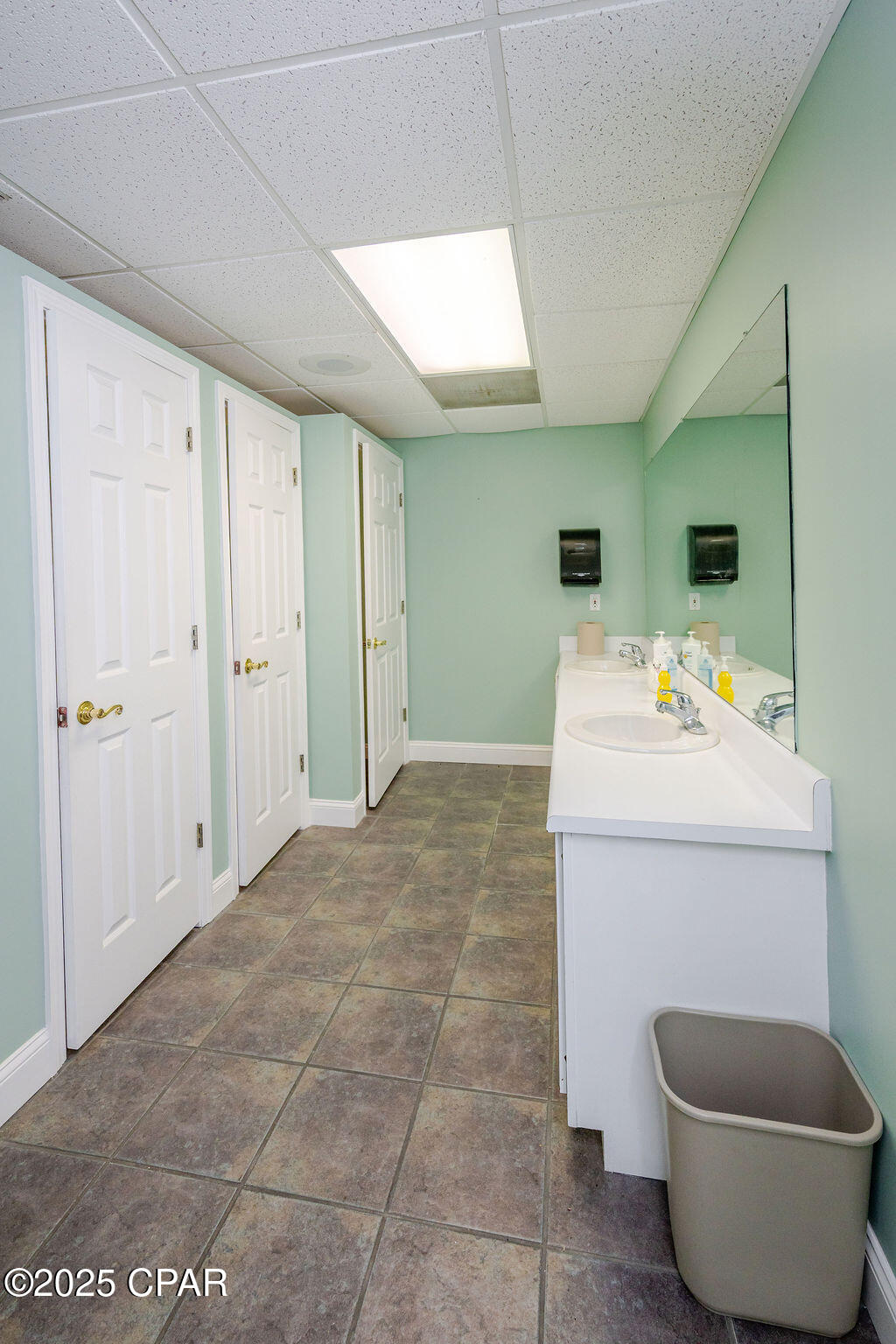 Listing photo id 20 for 8904 Highway 2301