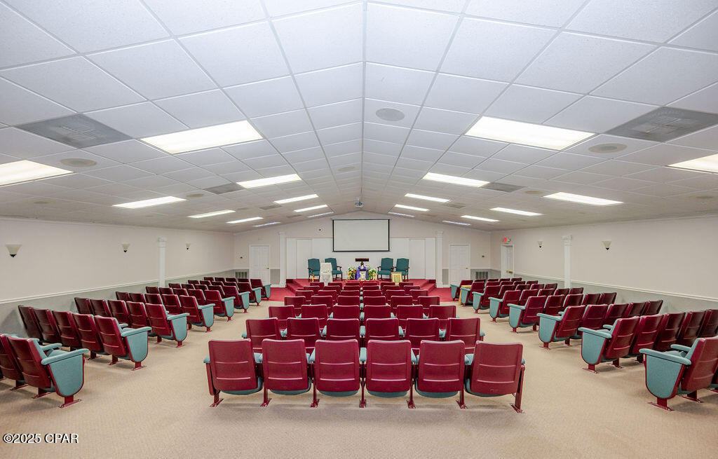 Listing photo id 28 for 8904 Highway 2301