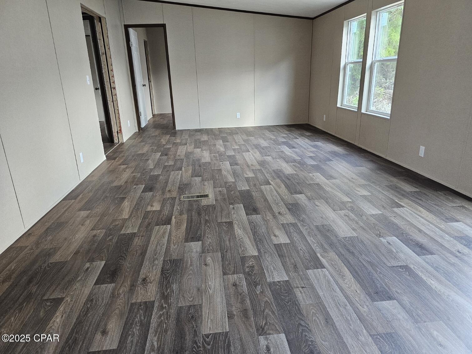 Image 9 For 1065 Highlands Circle