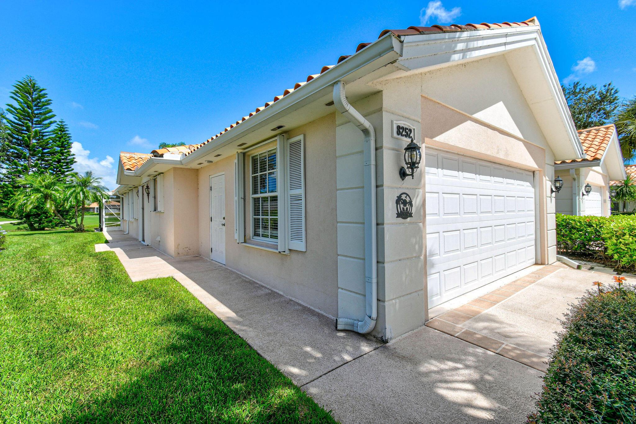 Homes for sale in Hobe Sound, FL | 8252 Se Double Tree Dr, Hobe Sound, FL 33455 | MLS# R11125744