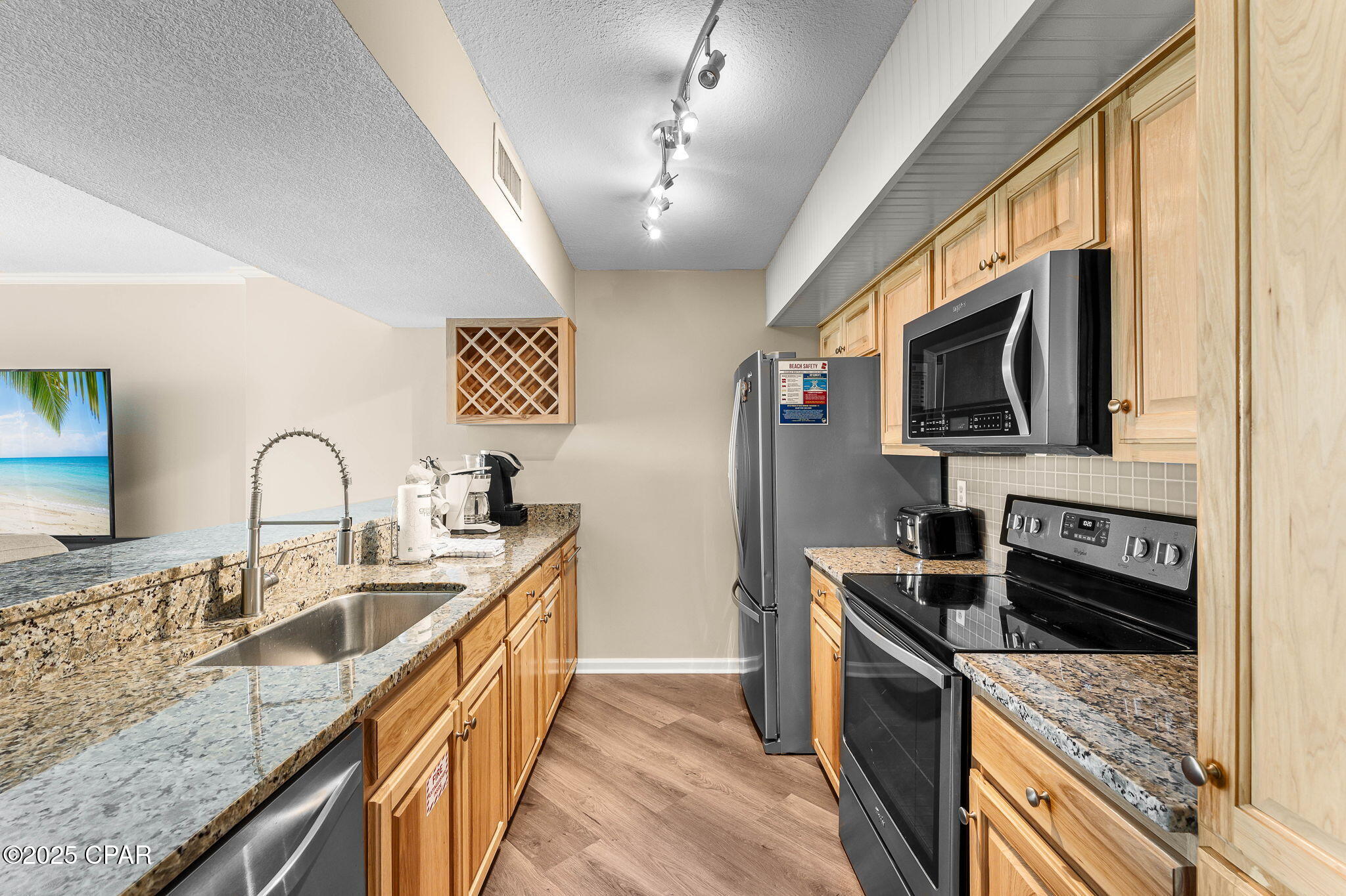 Image 14 For 7205 Thomas Drive E2003