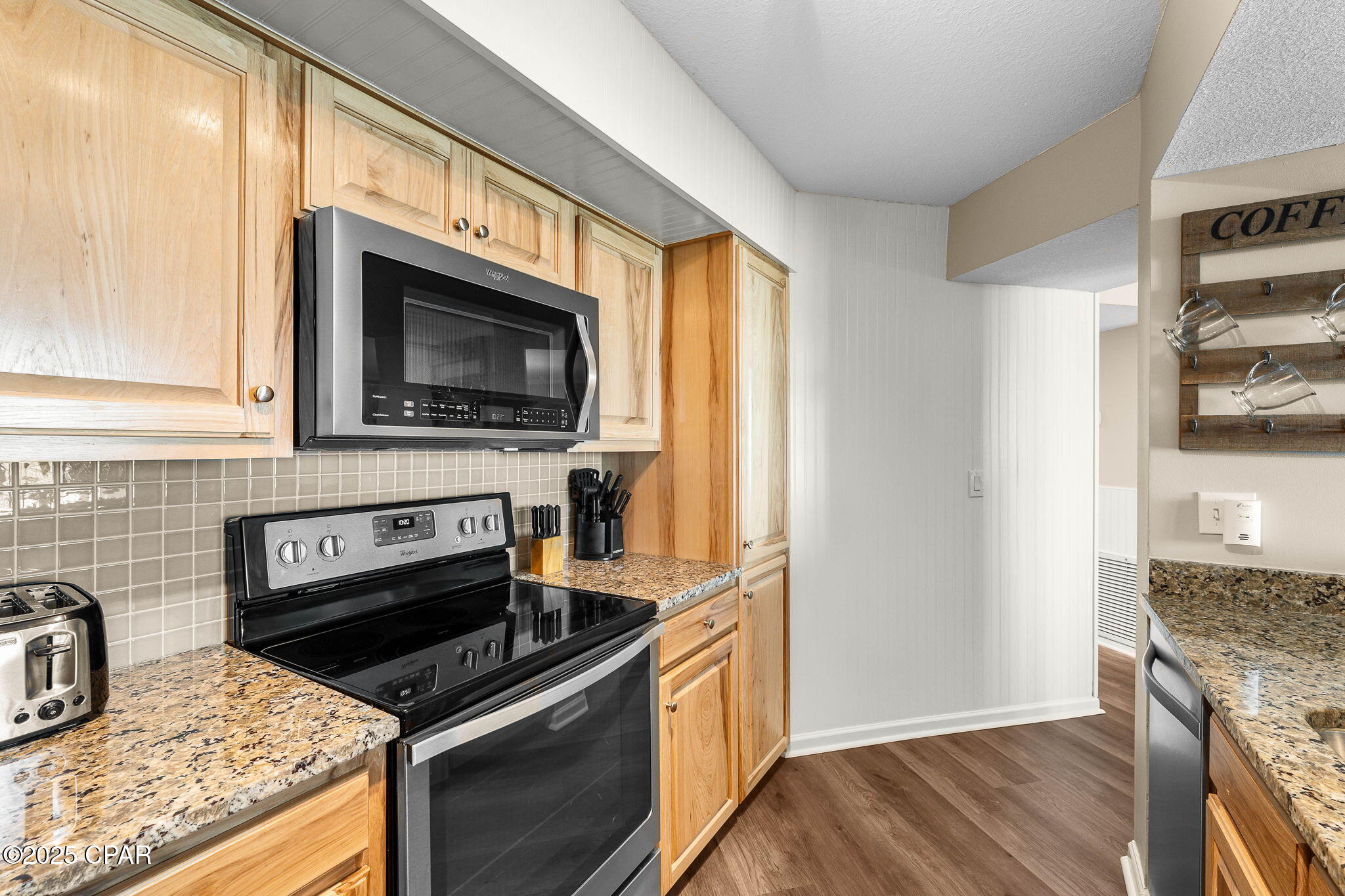 Image 15 For 7205 Thomas Drive E2003