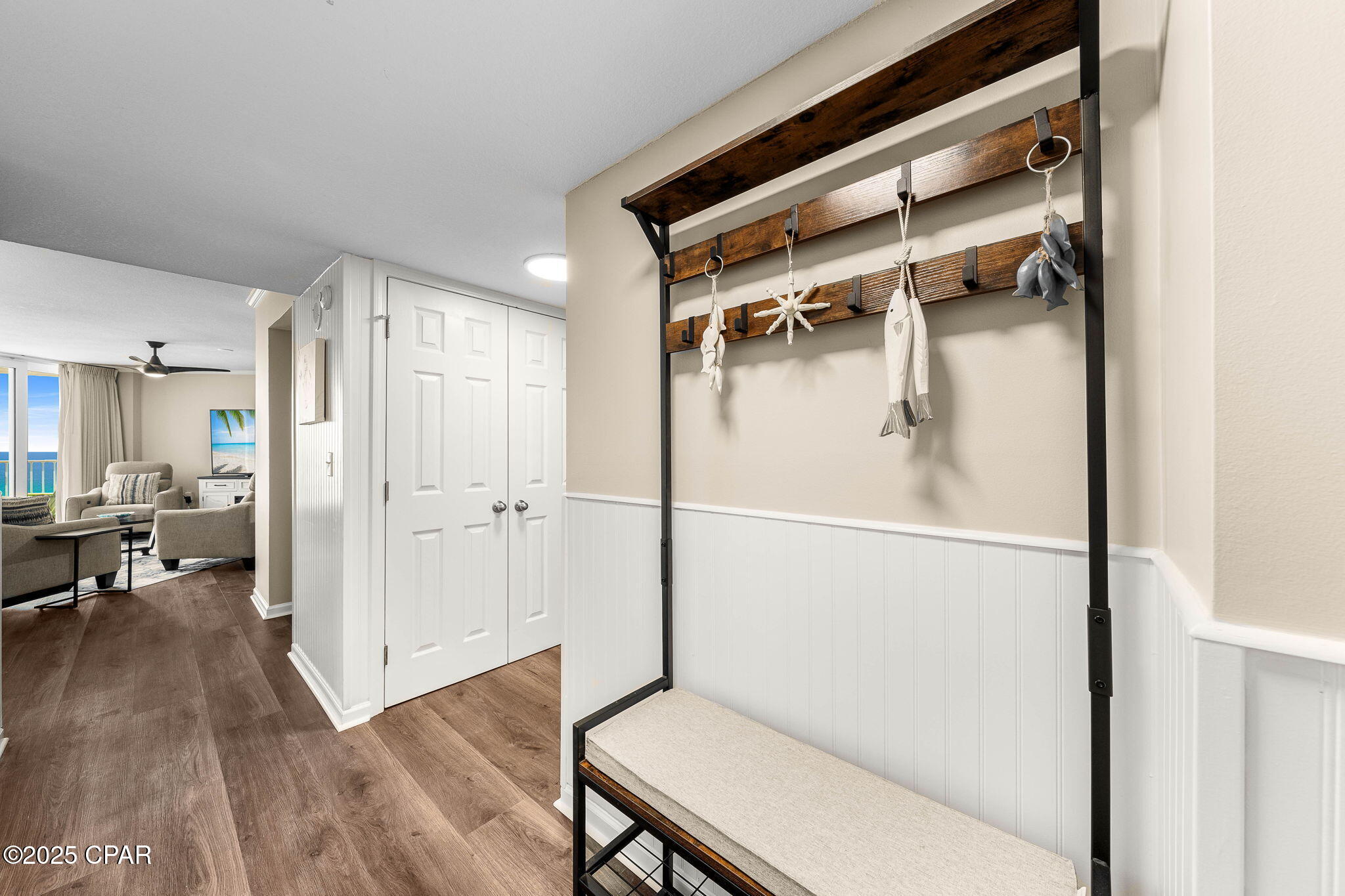 Image 7 For 7205 Thomas Drive E2003