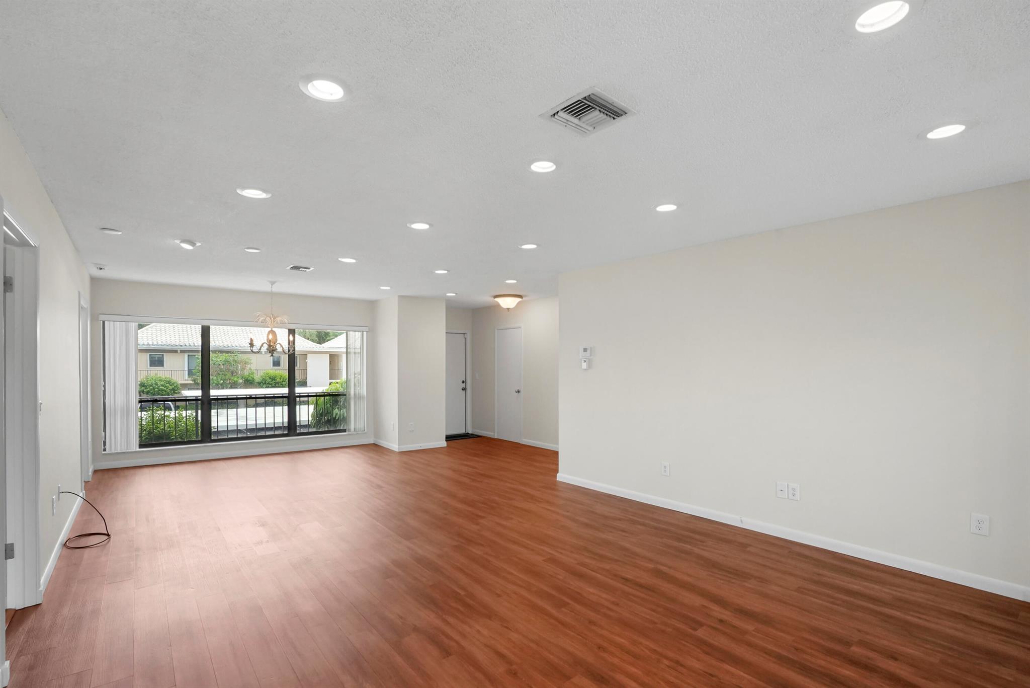 Homes for sale in Tequesta, FL | 16 Se Turtle Creek Dr #E, Tequesta, FL 33469 | MLS# R11125754