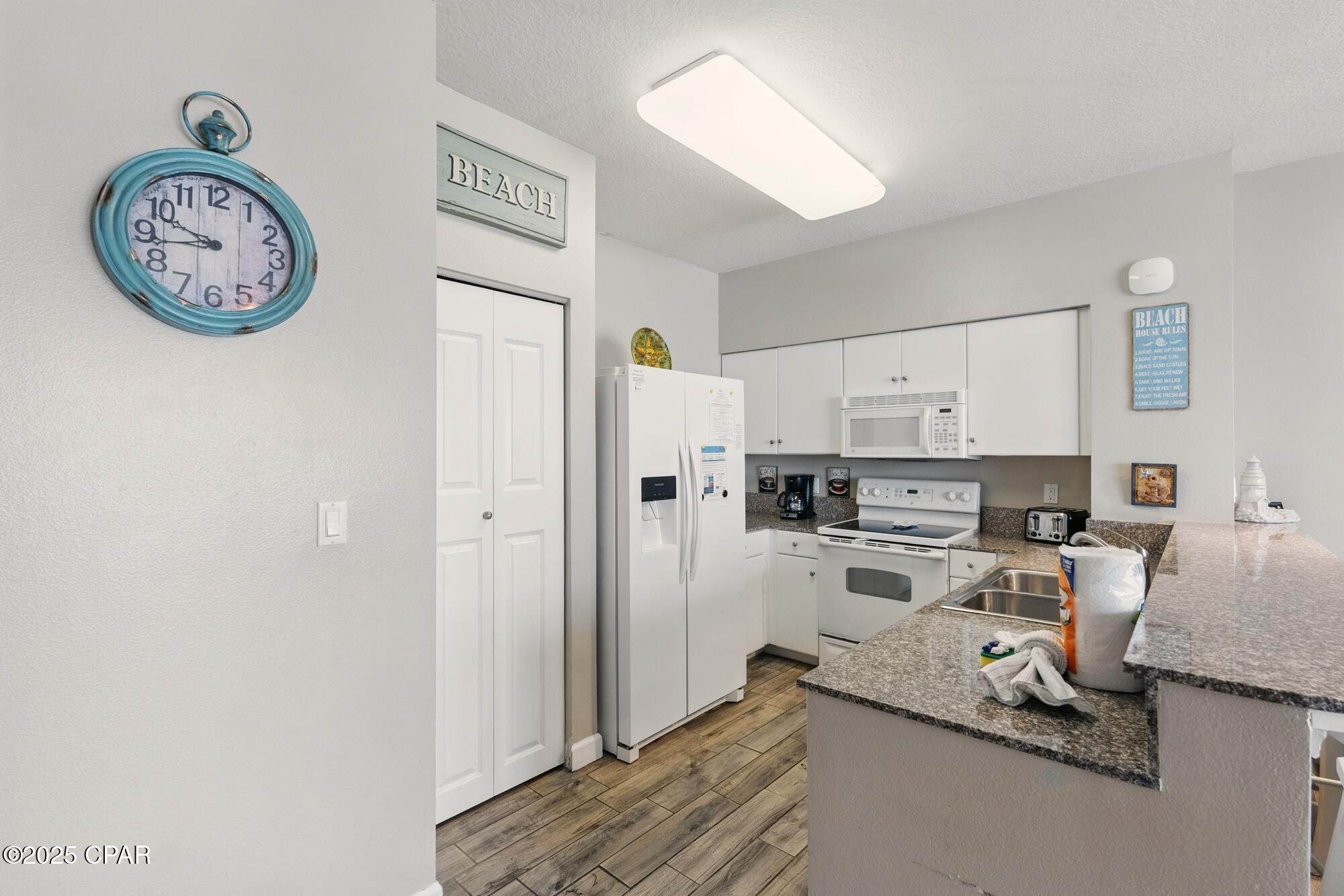 Image 10 For 9900 Thomas Drive 2007