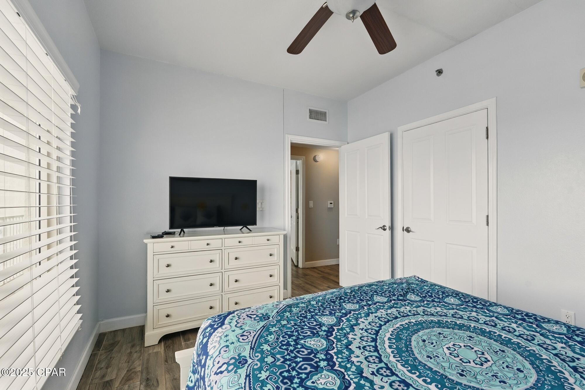 Image 17 For 9900 Thomas Drive 2007