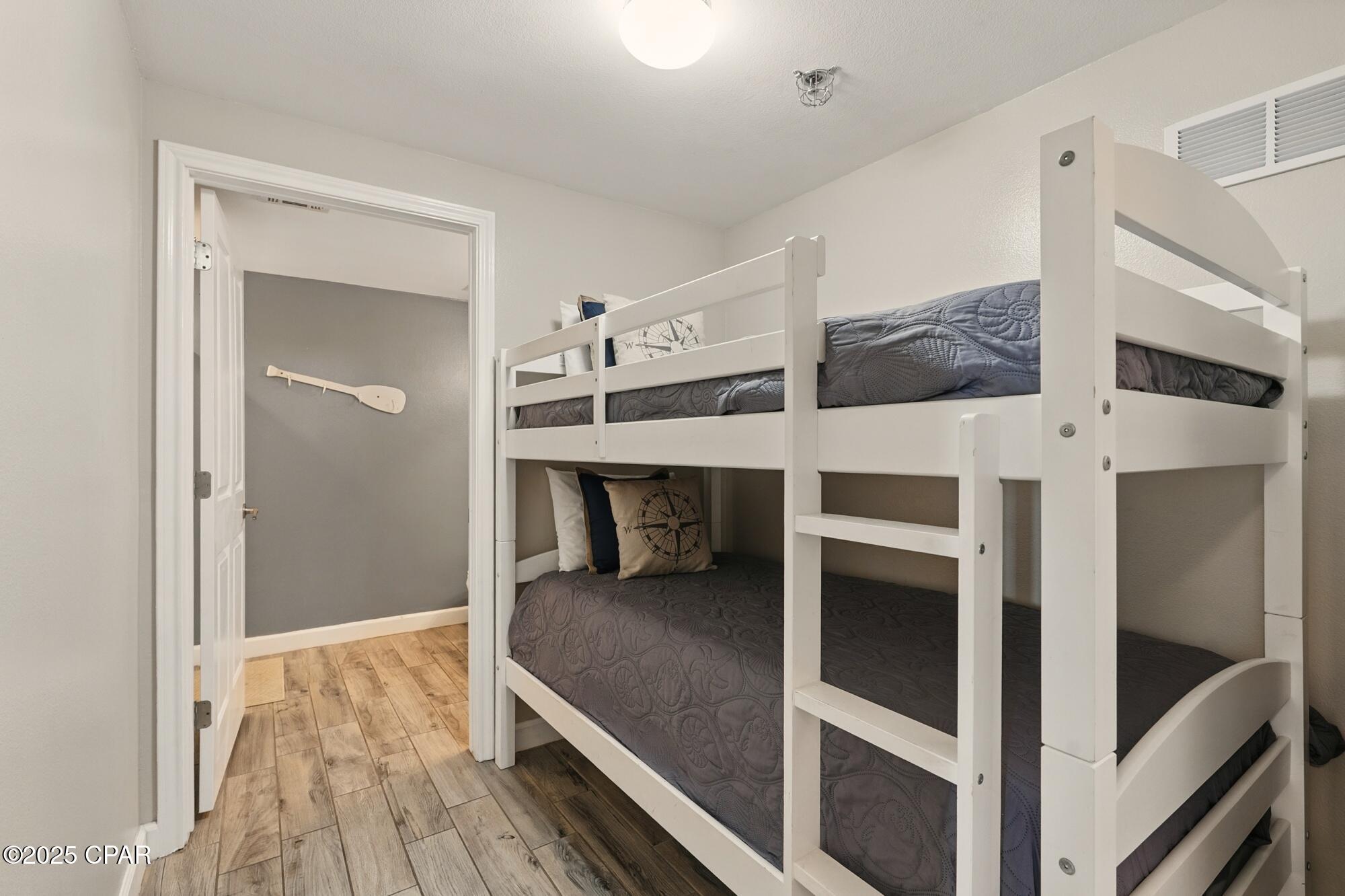 Image 19 For 9900 Thomas Drive 2007