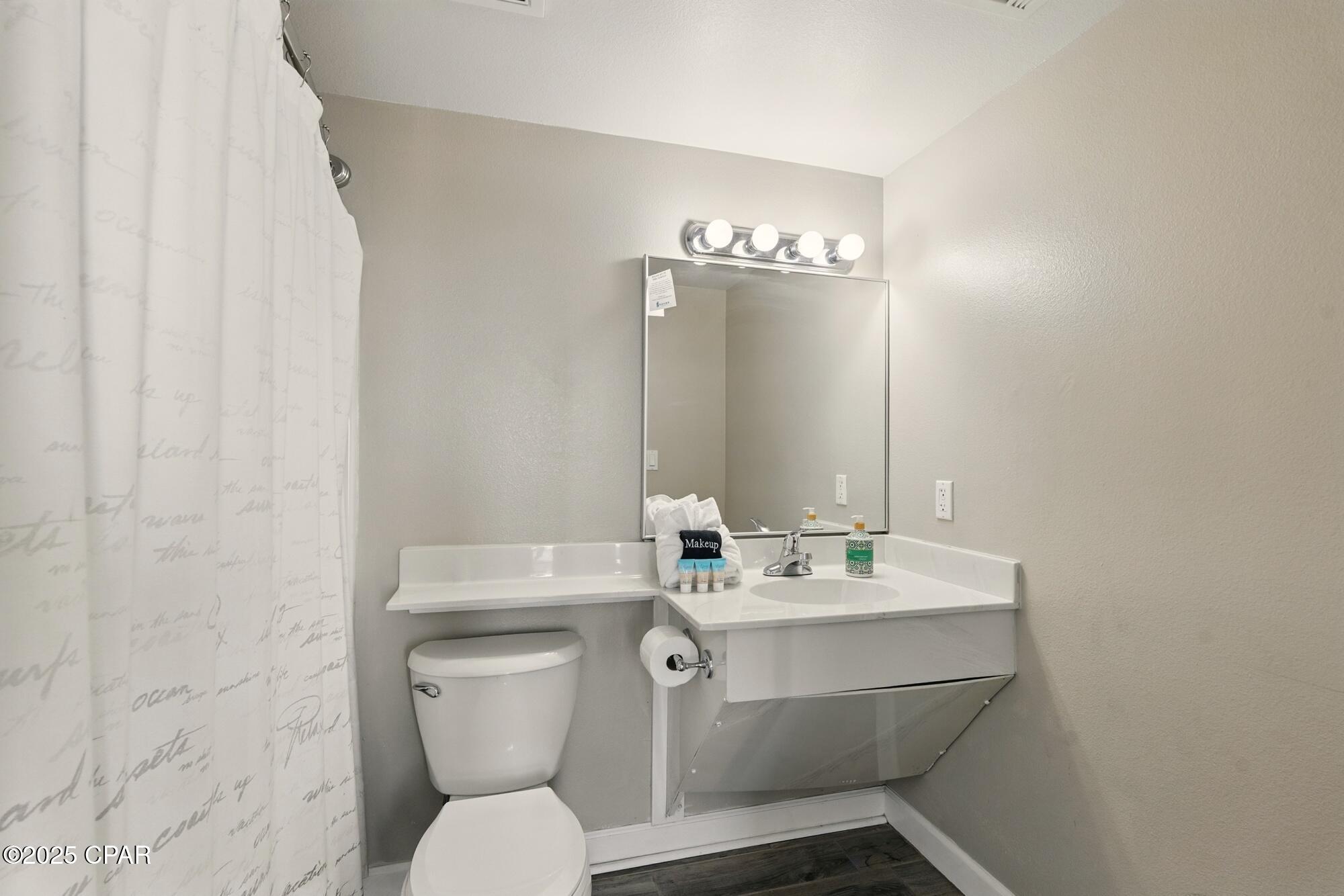 Image 21 For 9900 Thomas Drive 2007