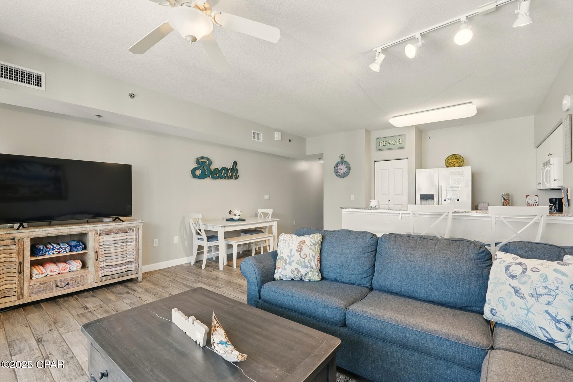 Image 4 For 9900 Thomas Drive 2007