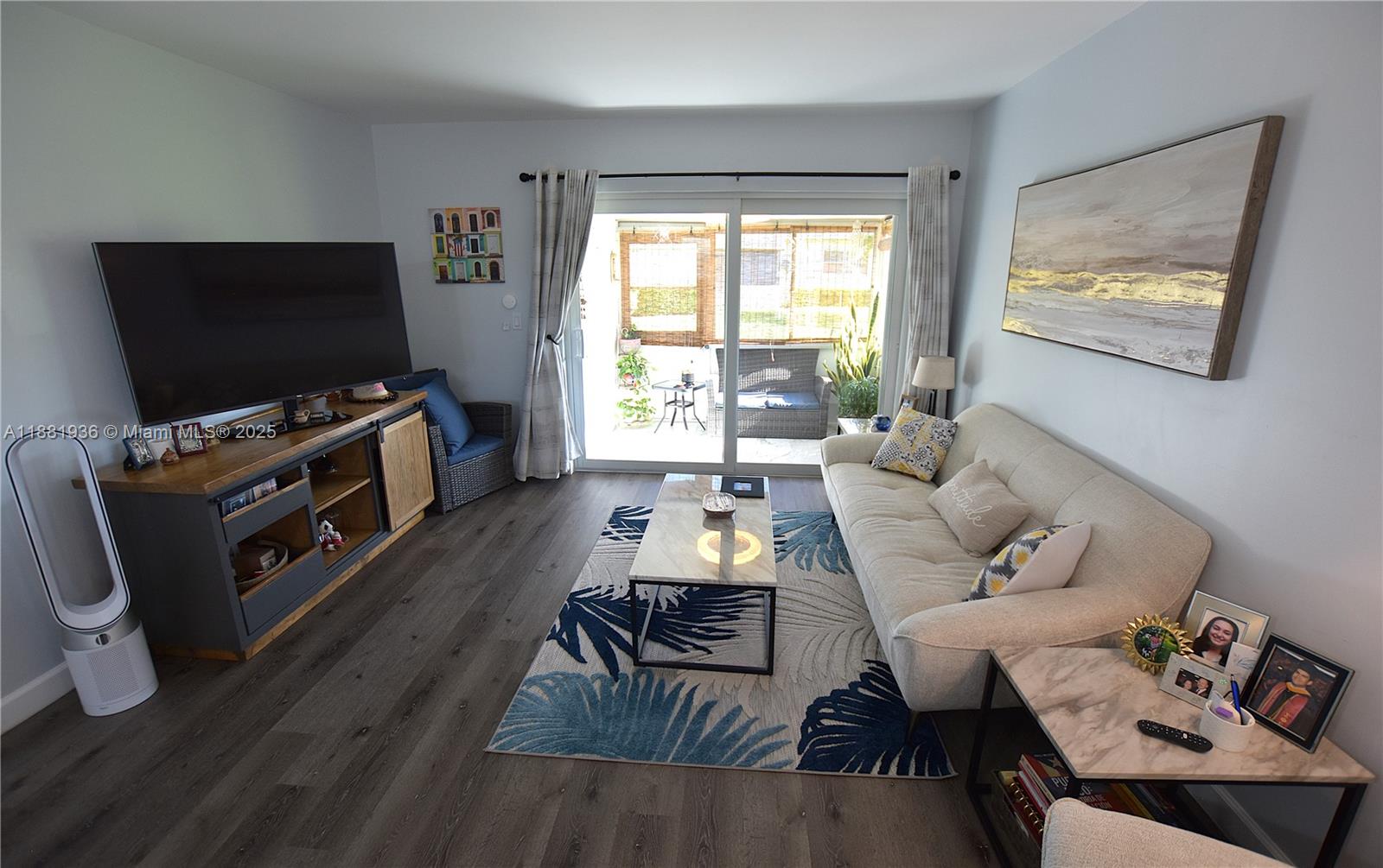 Elegant master bedroom retreat at 2572 Emory Dr - Condo in West Palm Beach