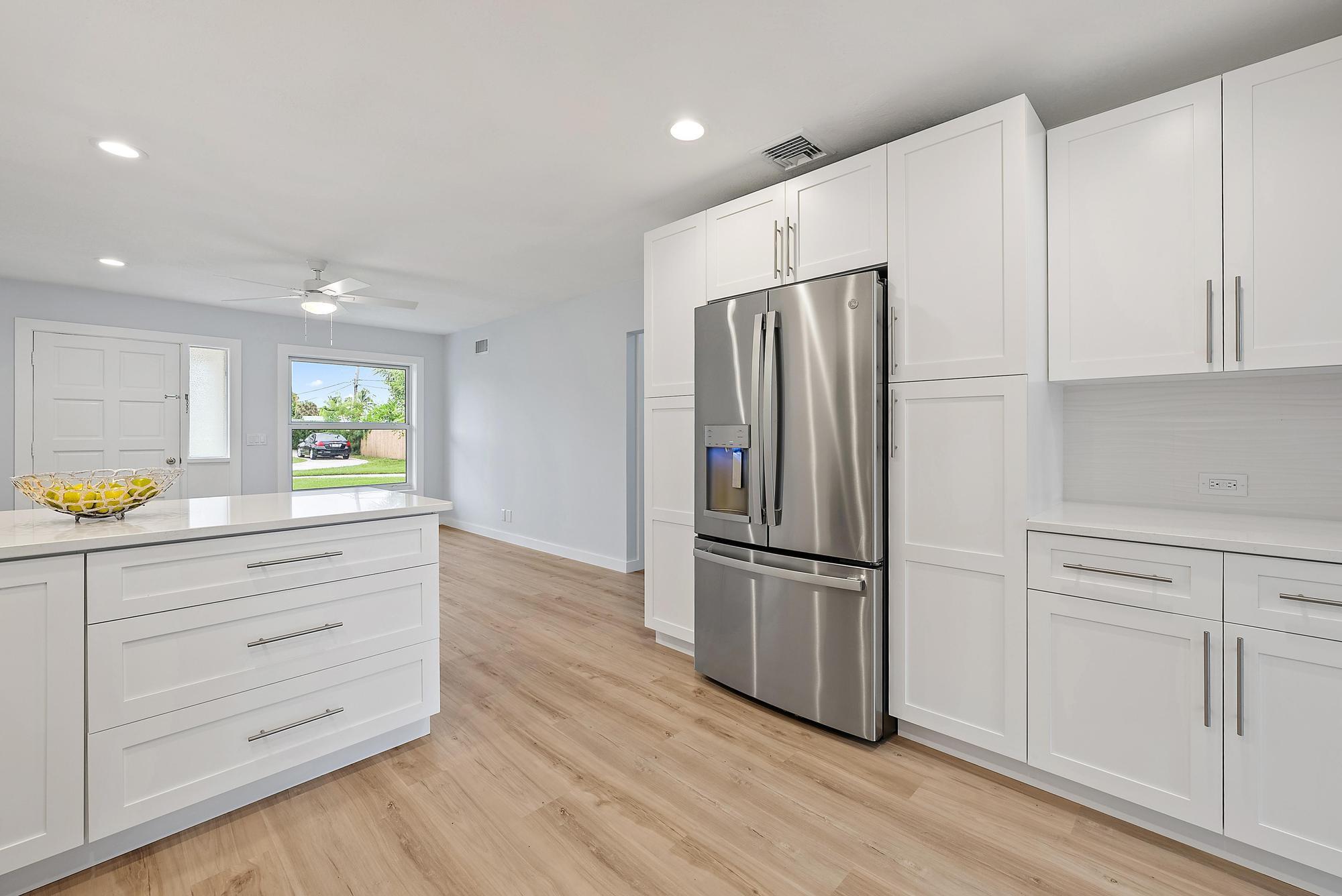 Homes for sale in Jupiter, FL | 200 Anglers Circle, Jupiter, FL 33458 | MLS# R11125877