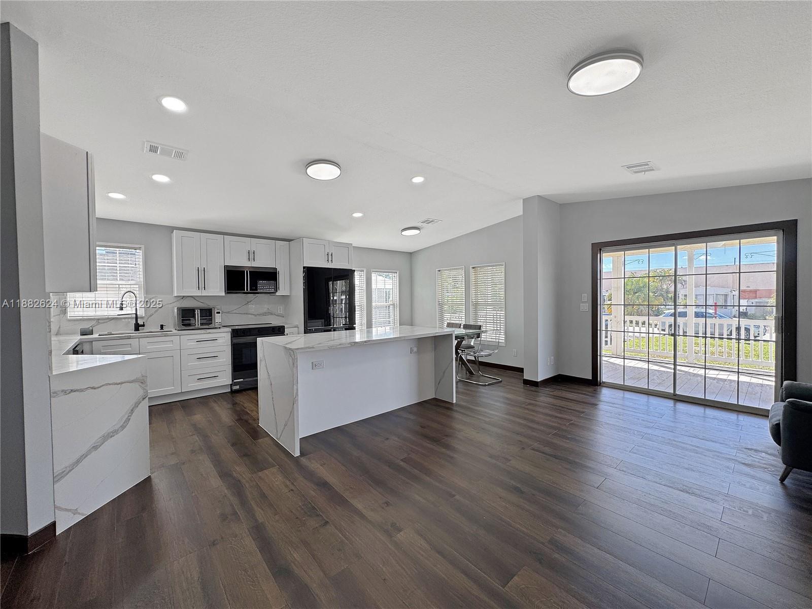 Ravenswood Estates & Mari