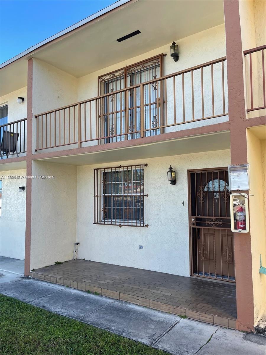 Swiss Chalet Townhouse Co