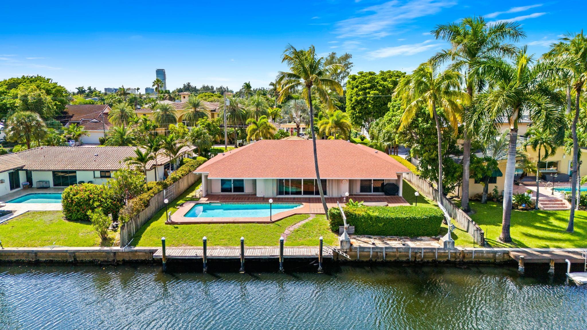 Homes for sale in Hallandale Beach, FL | 625 Oleander Dr, Hallandale Beach, FL 33009 | MLS# F10527803