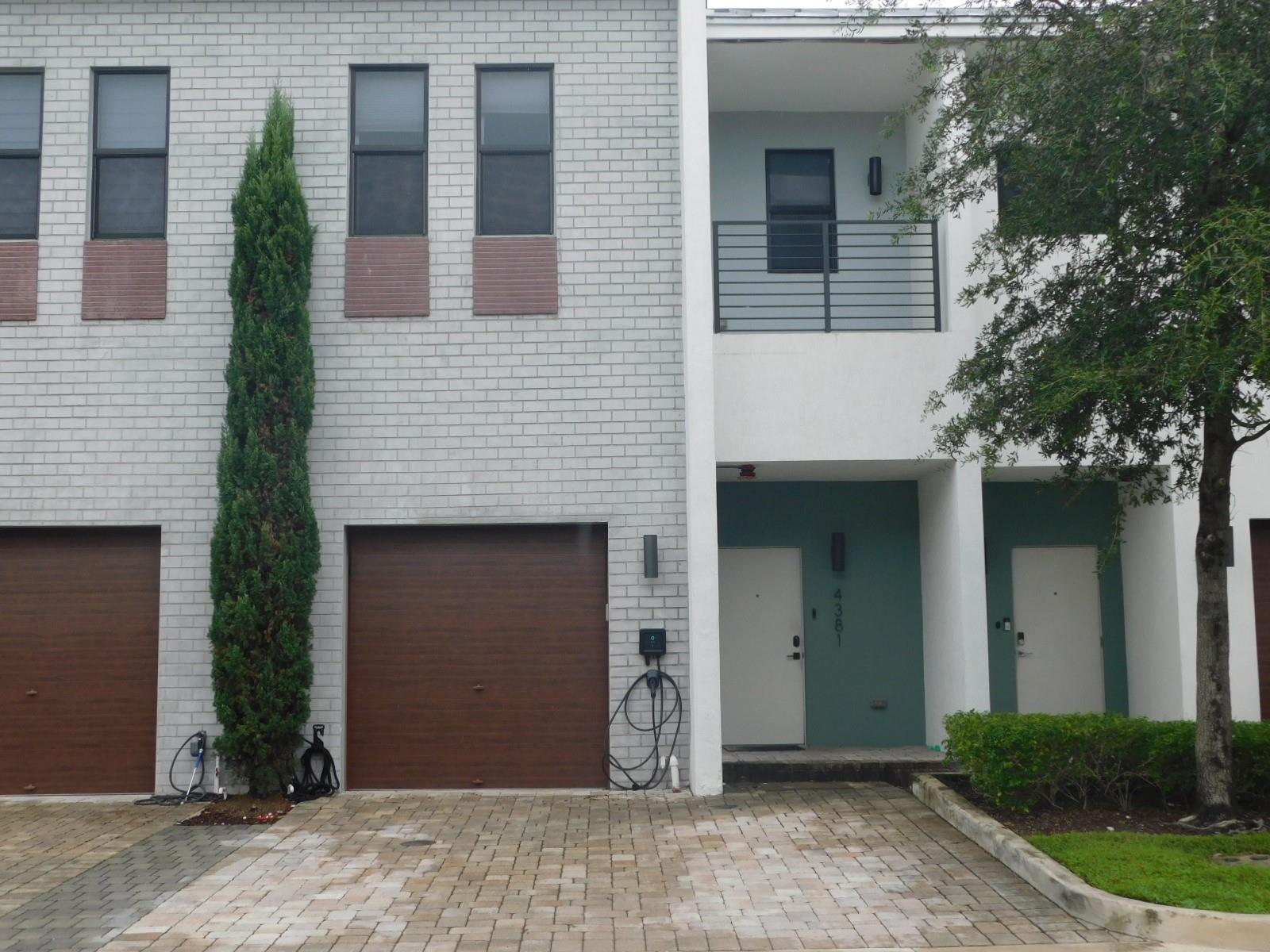 Homes for sale in Plantation, FL | 4381 Nw 9th St #4381, Plantation, FL 33317 | MLS# F10526919