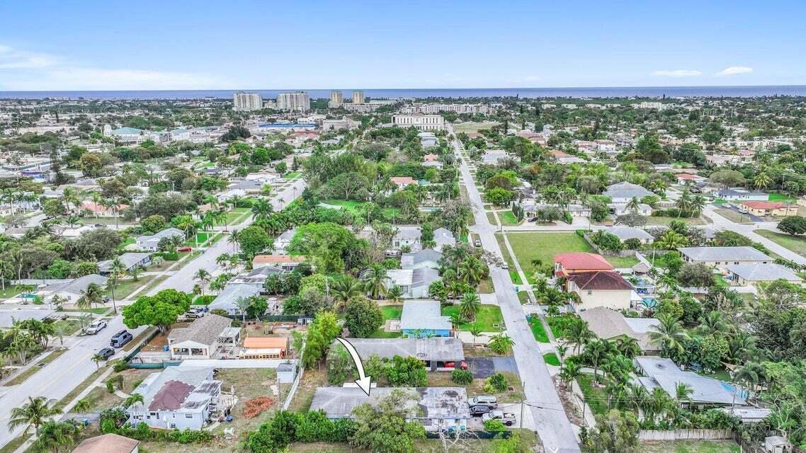 Homes for sale in Boynton Beach, FL | 431 Sw 1st Avenue, Boynton Beach, FL 33435 | MLS# R11125904