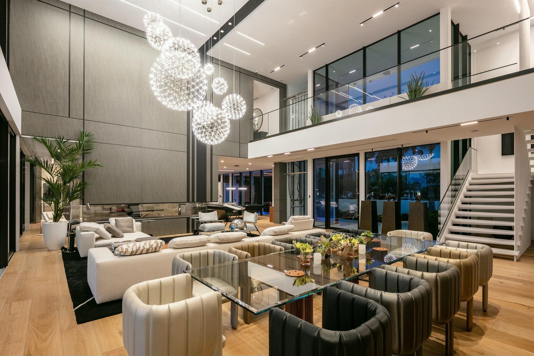 Homes for sale in Boca Raton, FL | 2633 Spanish River Road, Boca Raton, FL 33432 | MLS# R11125957