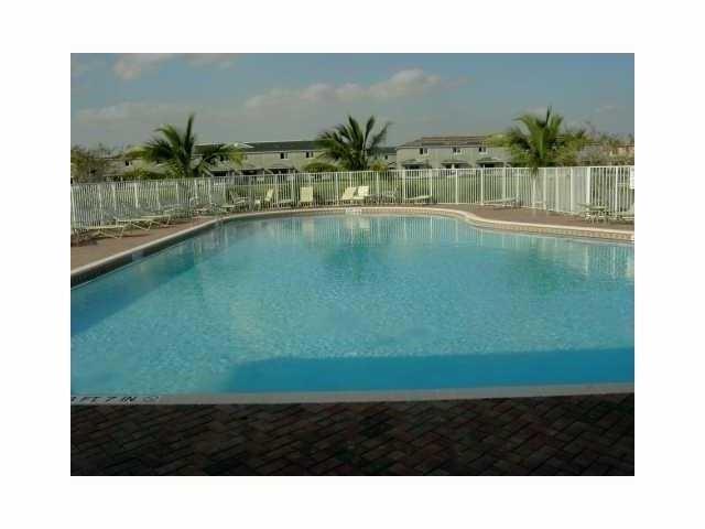 Homes for sale in Tamarac, FL | 5754 Hampton Hills Blvd #5754, Tamarac, FL 33321 | MLS# F10527871