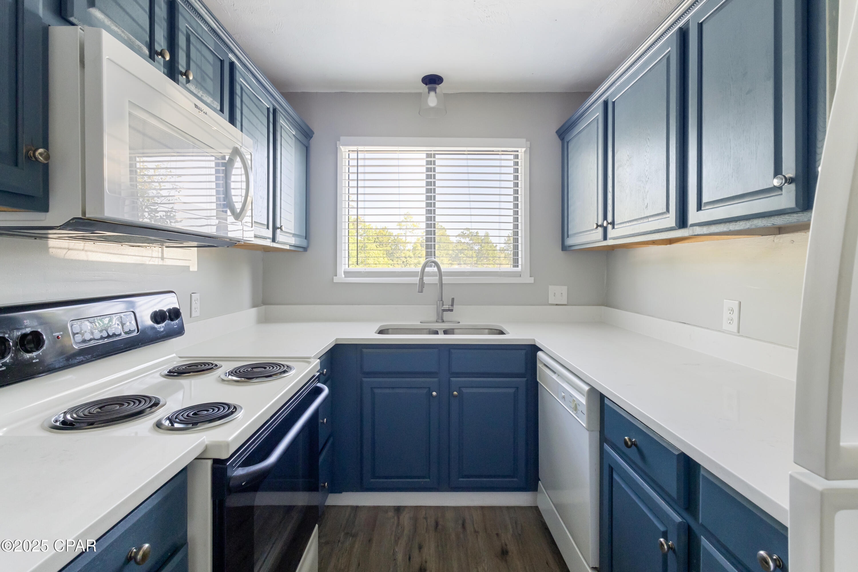 Image 5 For 1025 19th 28b Street 28b