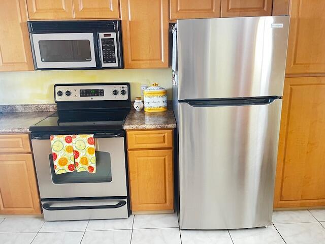 Homes for sale in Hypoluxo, FL | 7020 Half Moon Circle #410, Hypoluxo, FL 33462 | MLS# R11126028