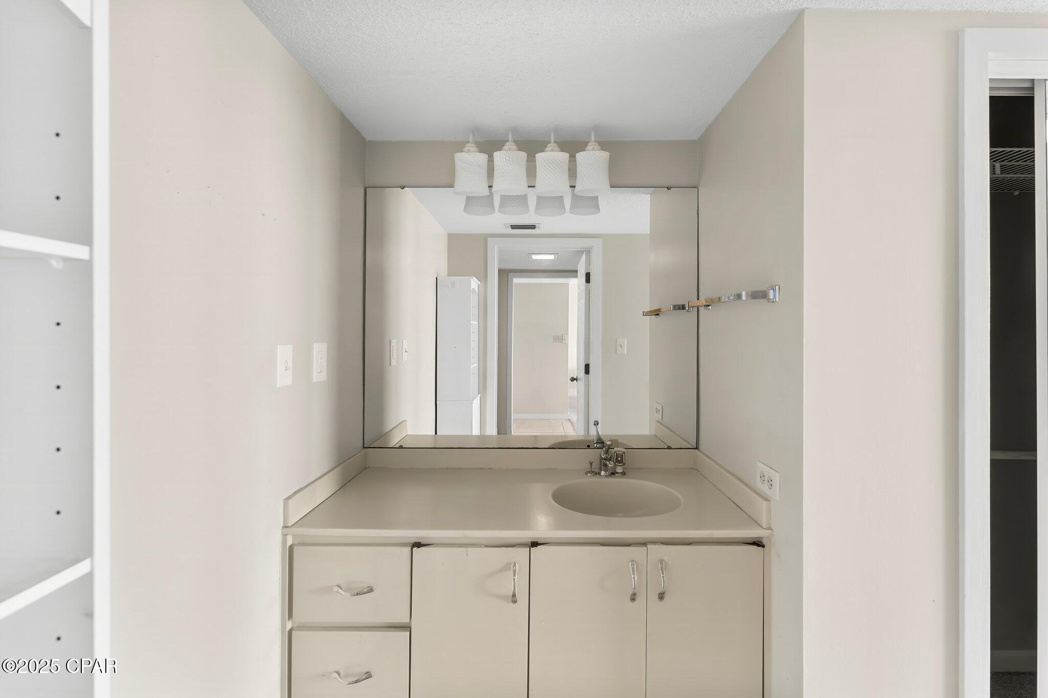 Image 18 For 4600 Kingfish Lane 508