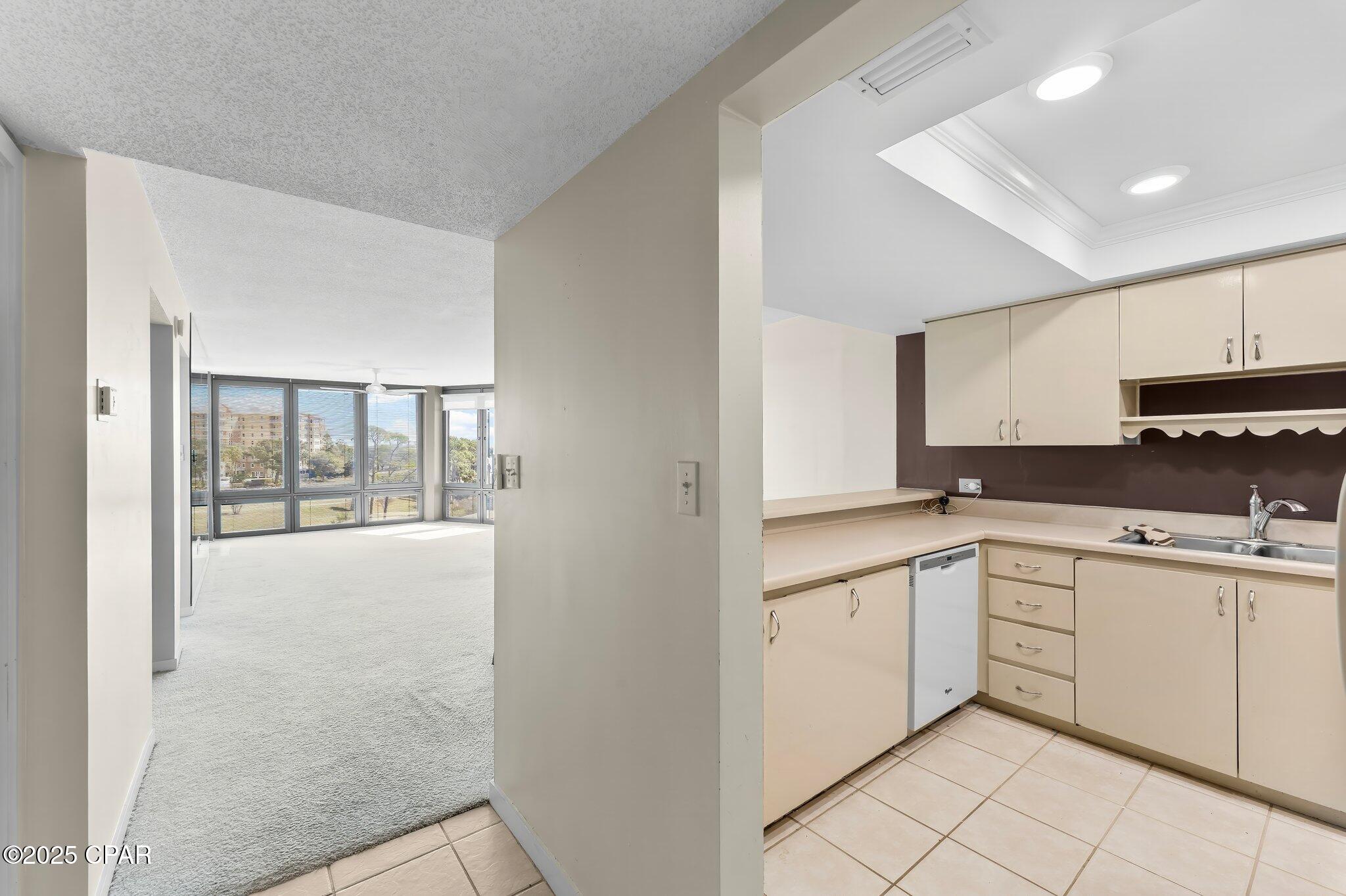 Image 7 For 4600 Kingfish Lane 508