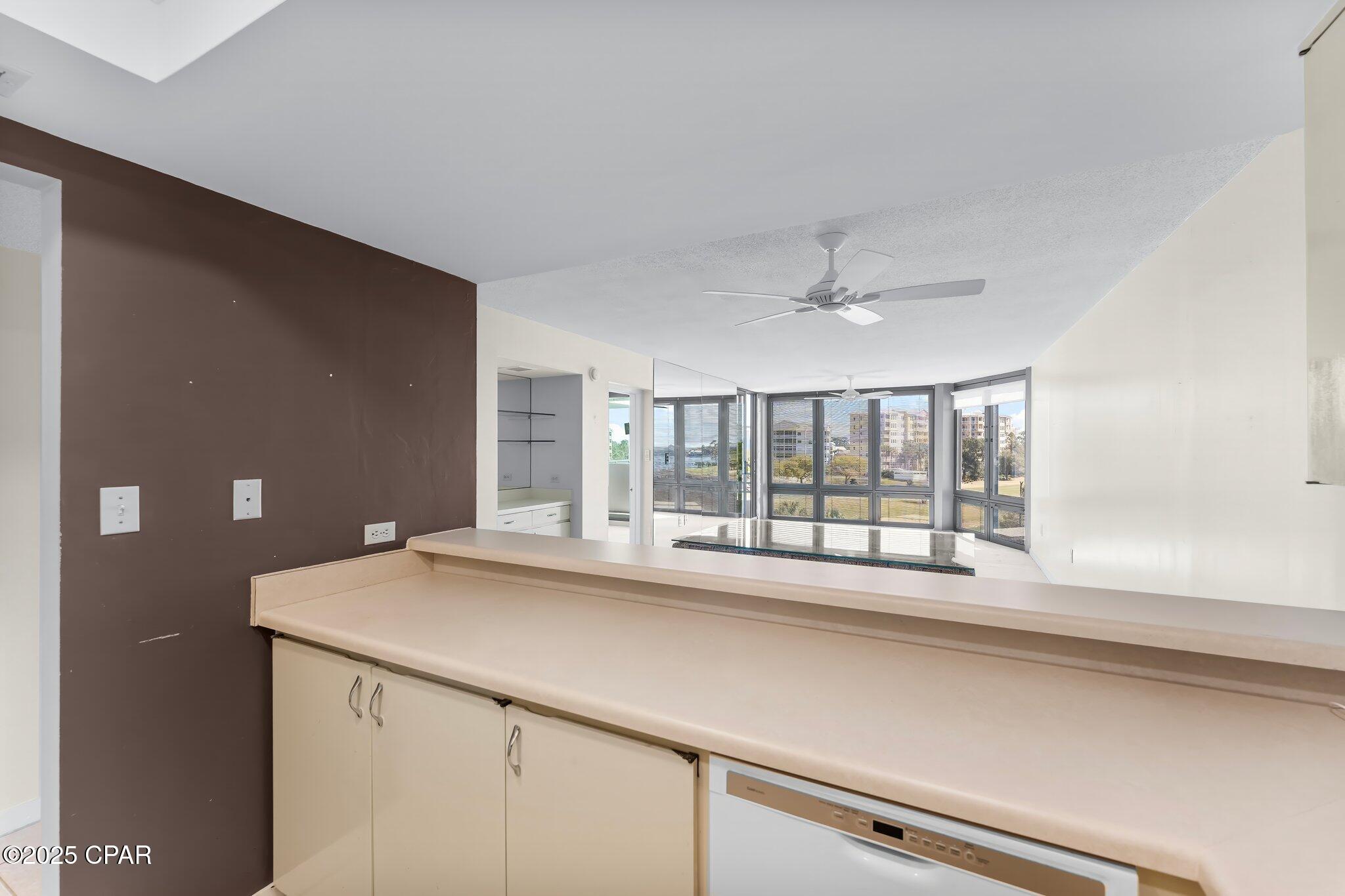 Image 9 For 4600 Kingfish Lane 508