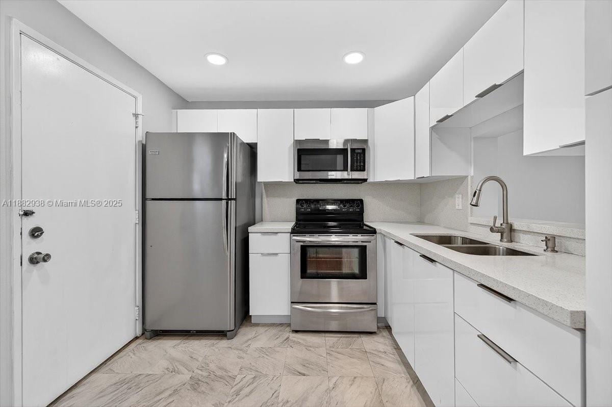 Meadowbrook Condo Apts Bl