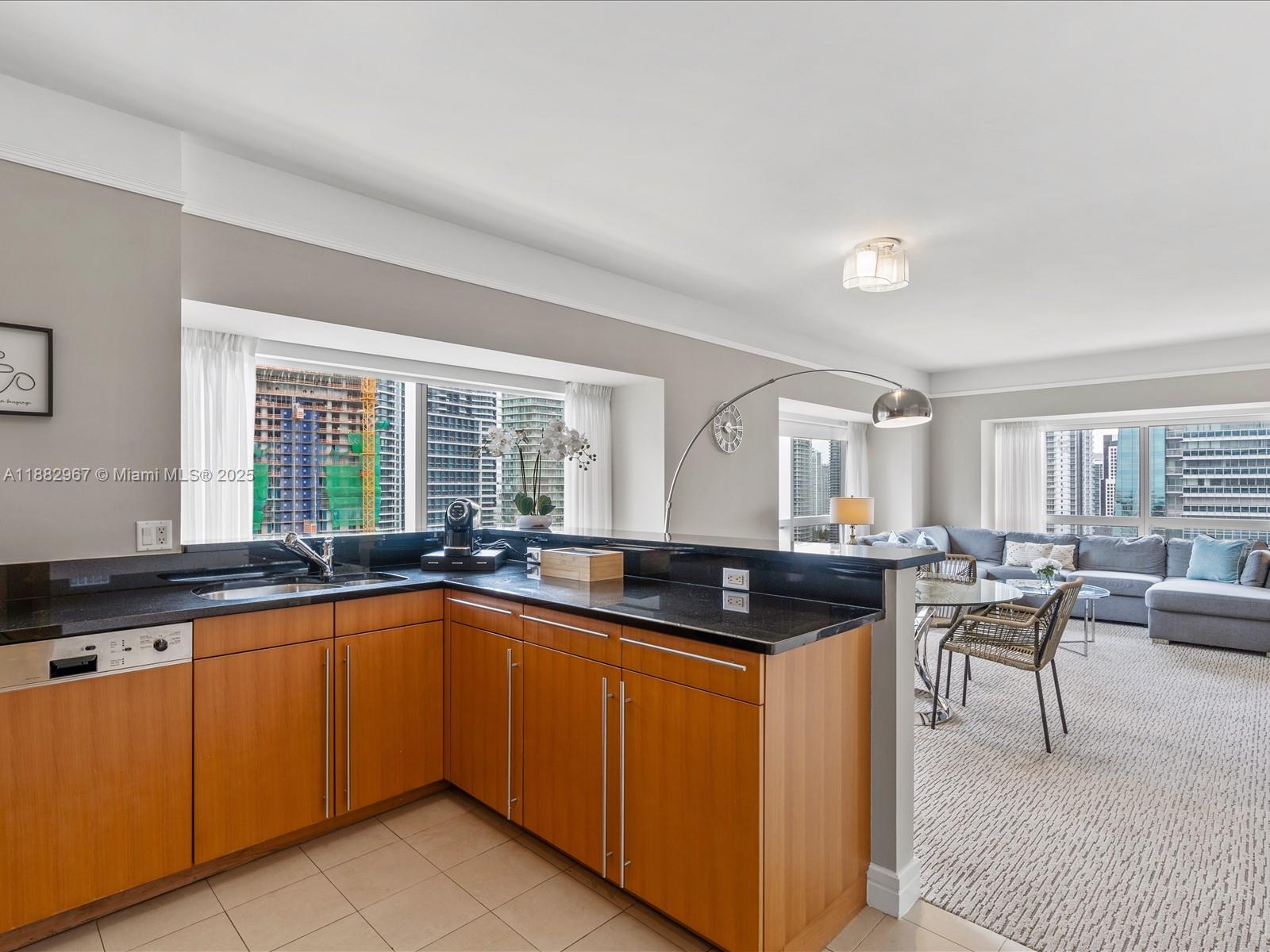 Apartamento à Venda em Miami, FL