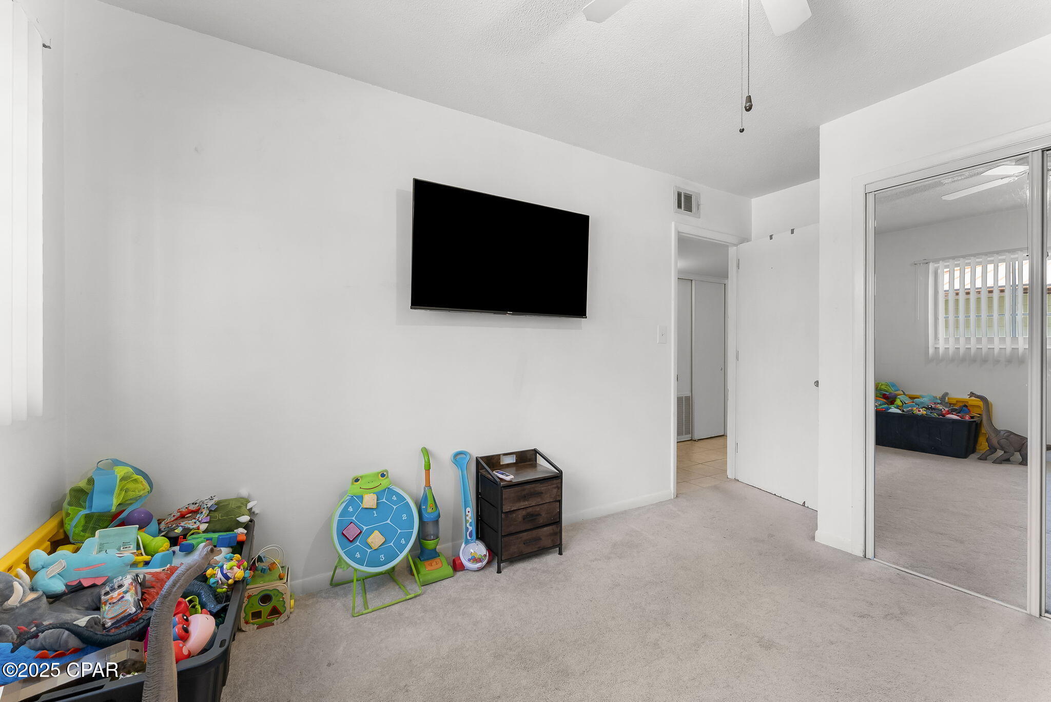 Image 11 For 2100 Beach Drive A101