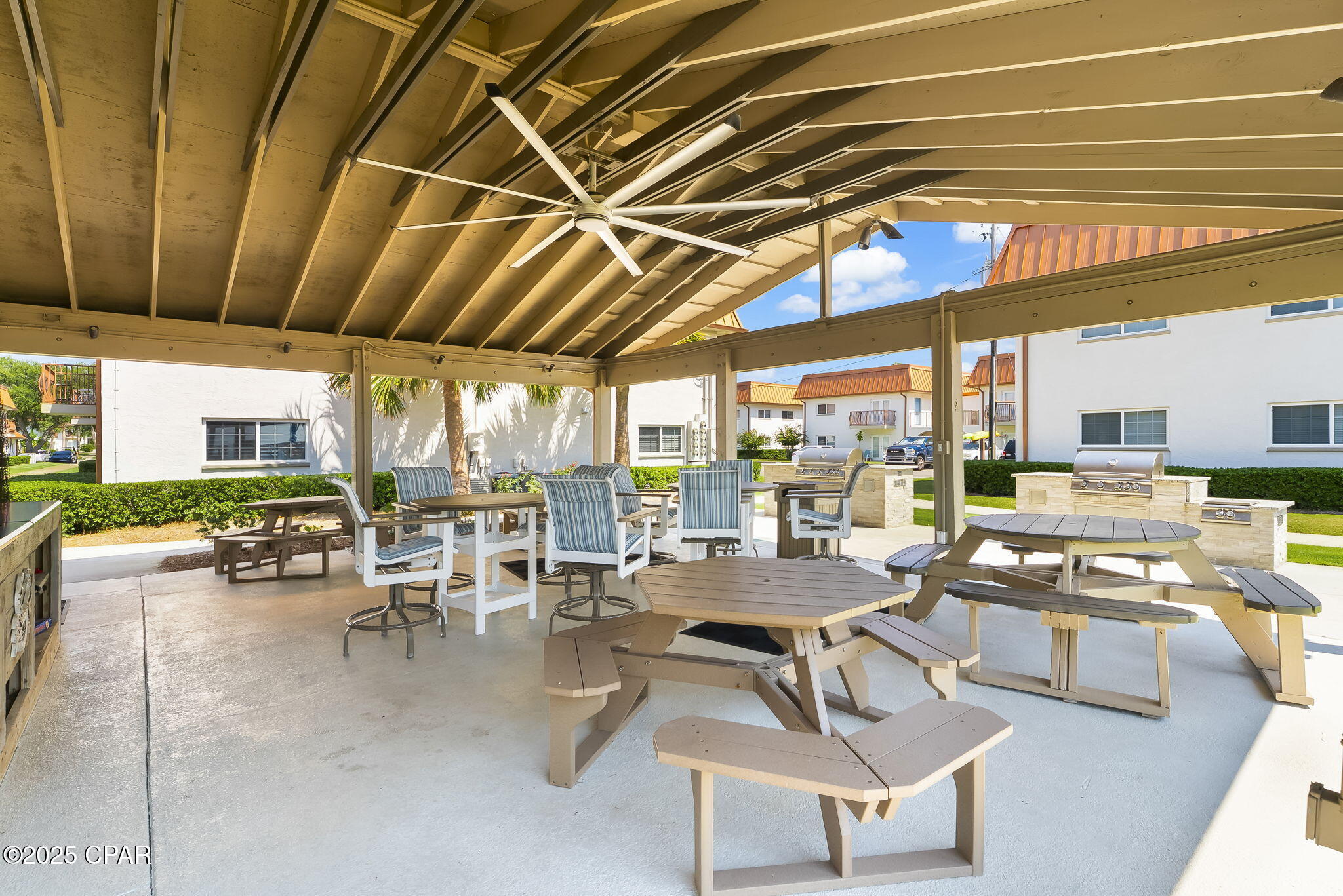 Image 41 For 2100 Beach Drive A101