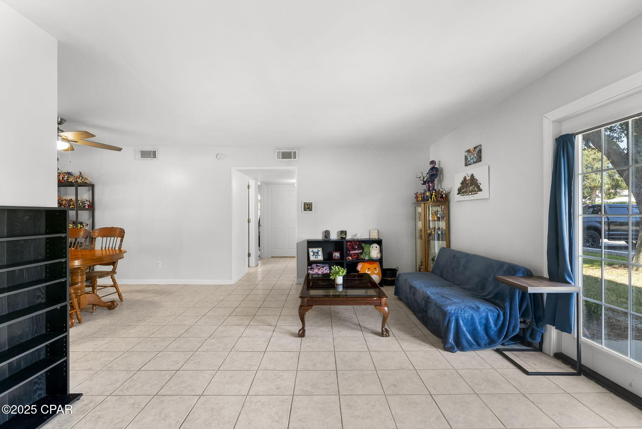 Image 5 For 2100 Beach Drive A101