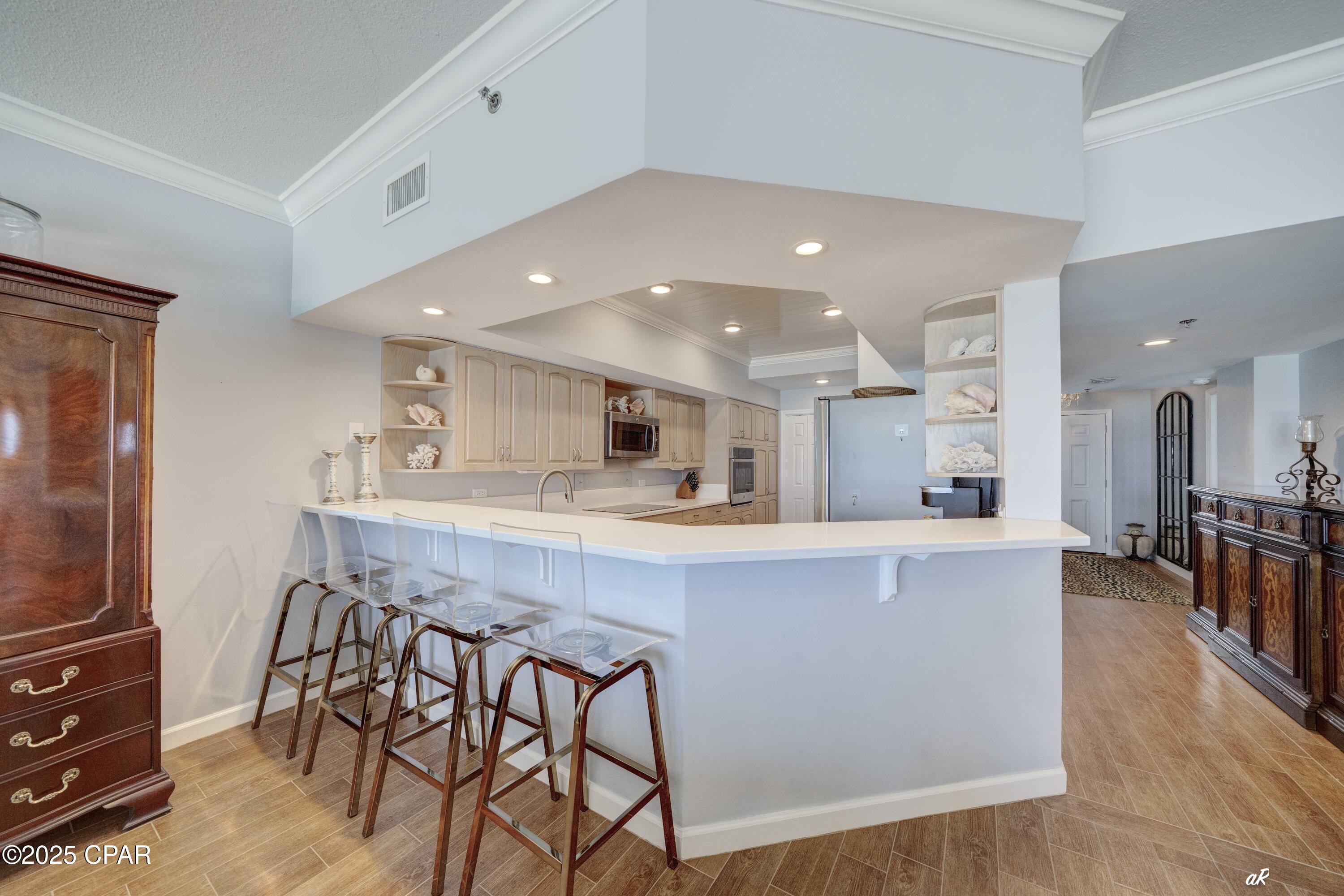 Image 5 For 6323 Thomas Drive 403