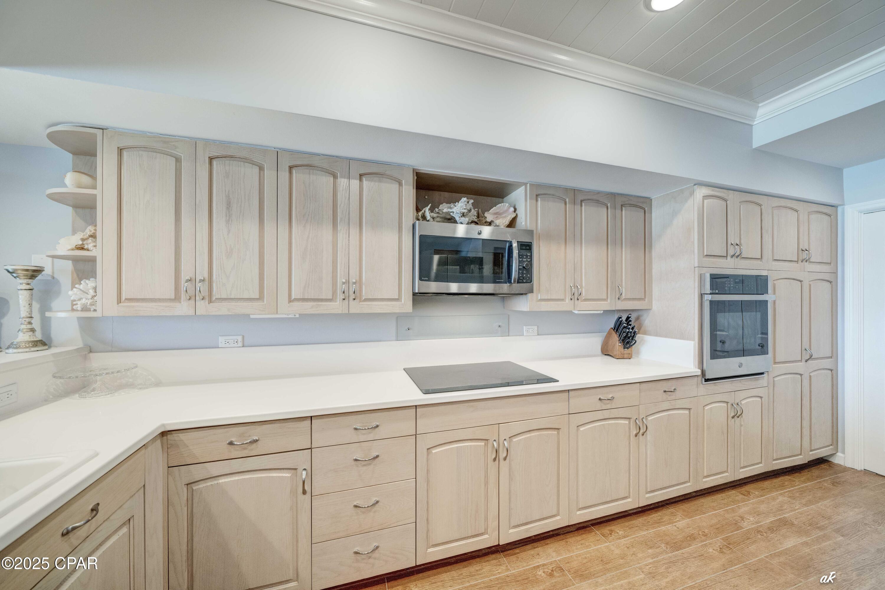 Image 7 For 6323 Thomas Drive 403