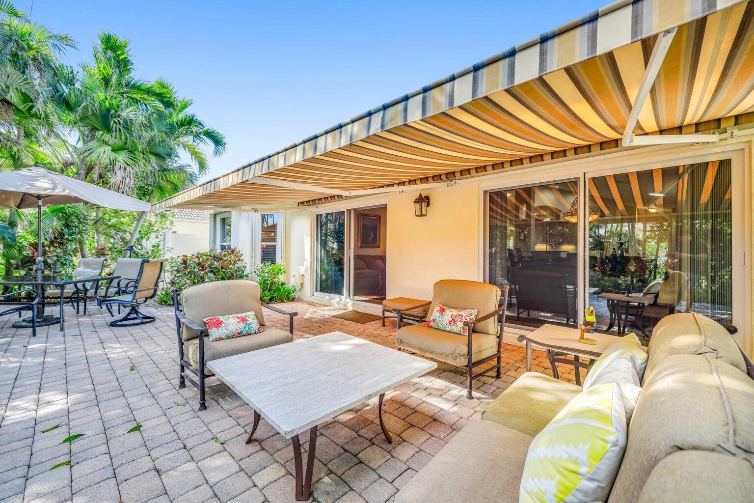 Homes for sale in Delray Beach, FL | 523 Canoe Point, Delray Beach, FL 33444 | MLS# R11126081