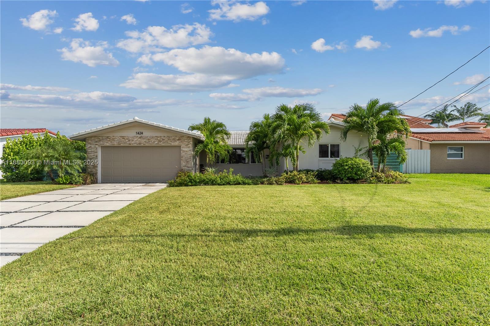 Coral Ridge Isles