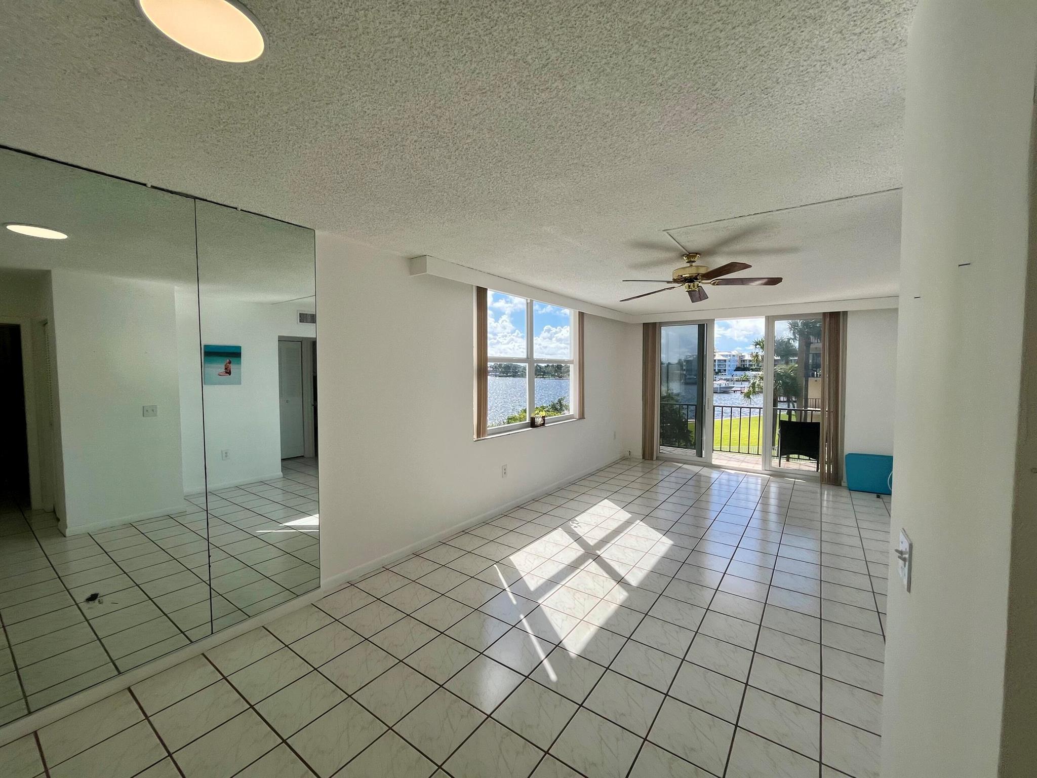 Homes for sale in Lantana, FL | 301 Croton Avenue #305, Lantana, FL 33462 | MLS# R11126138