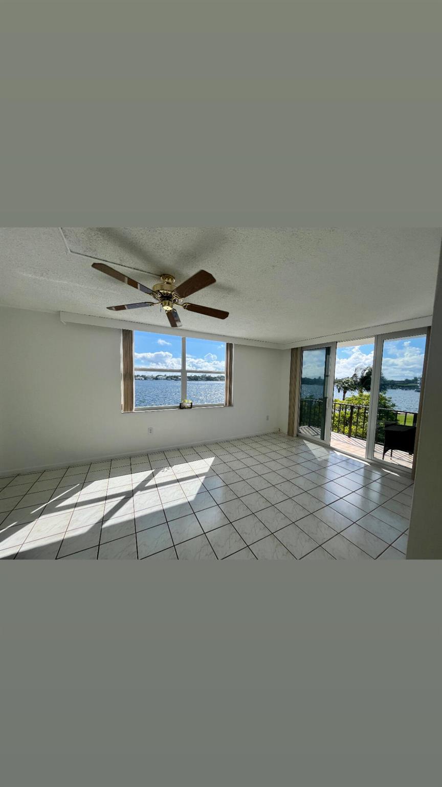 Homes for sale in Lantana, FL | 301 Croton Avenue #305, Lantana, FL 33462 | MLS# R11126138