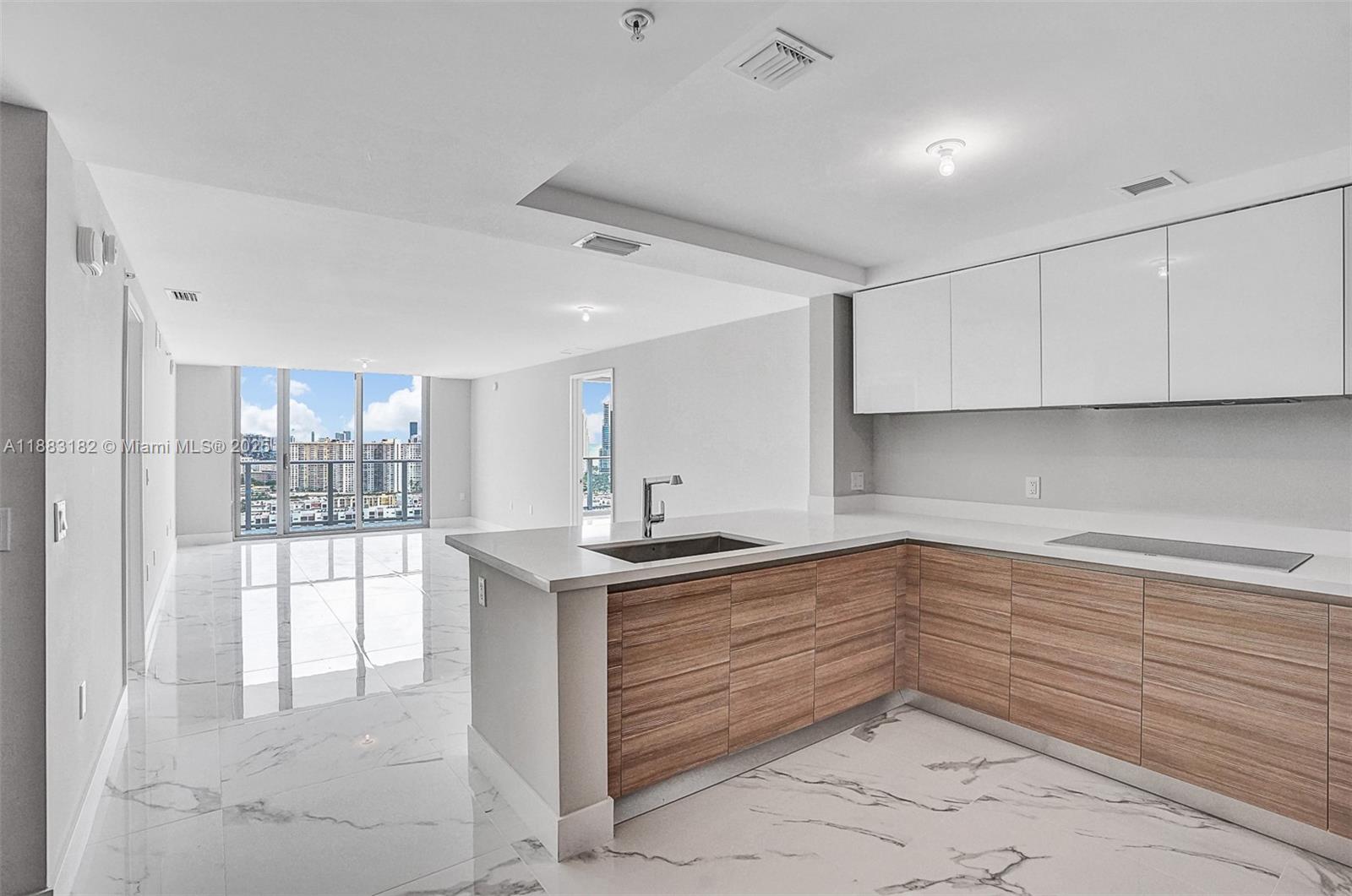 Parque Towers Condo
