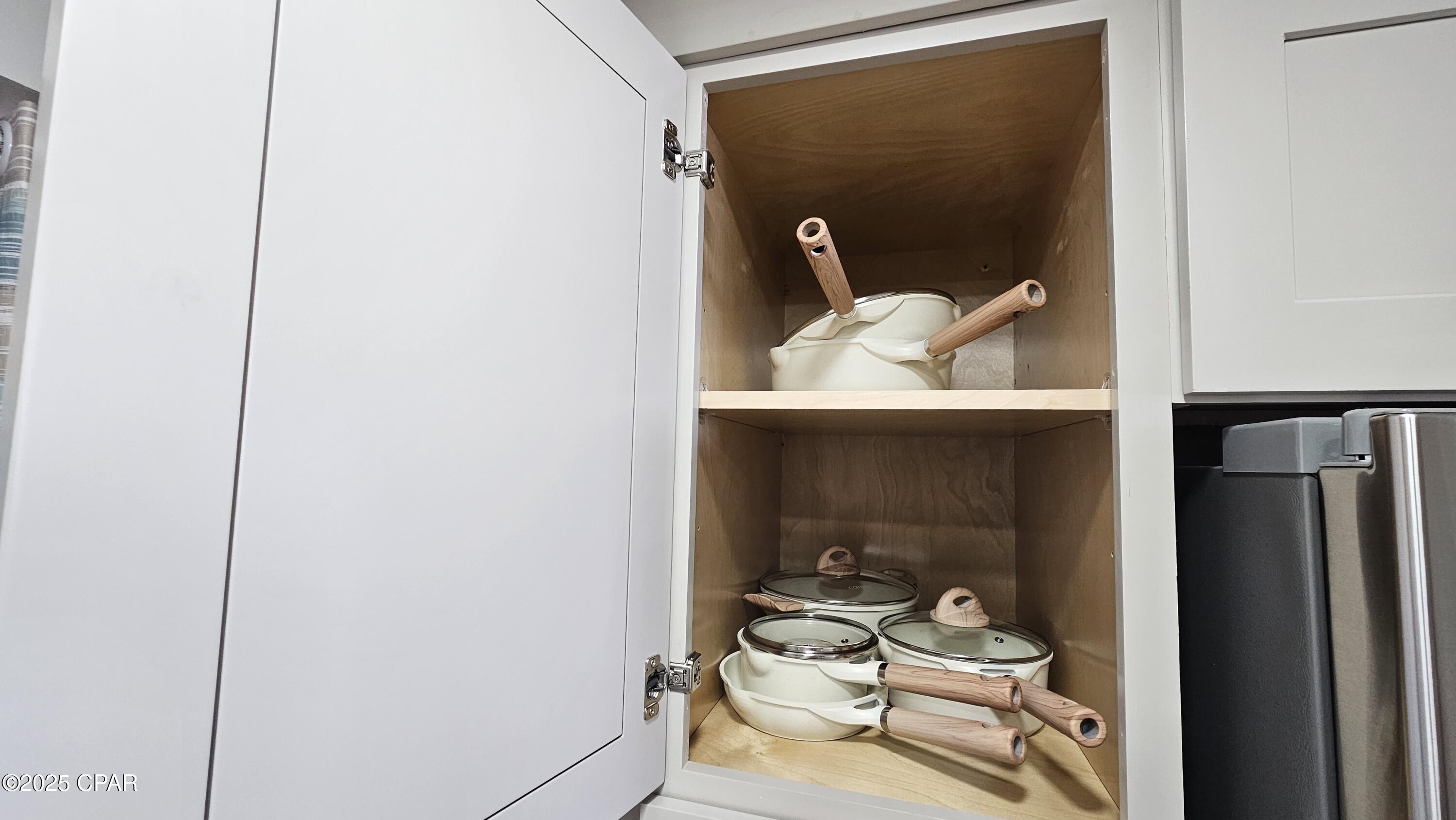 Listing photo id 14 for 14401 Front Beach Road 229