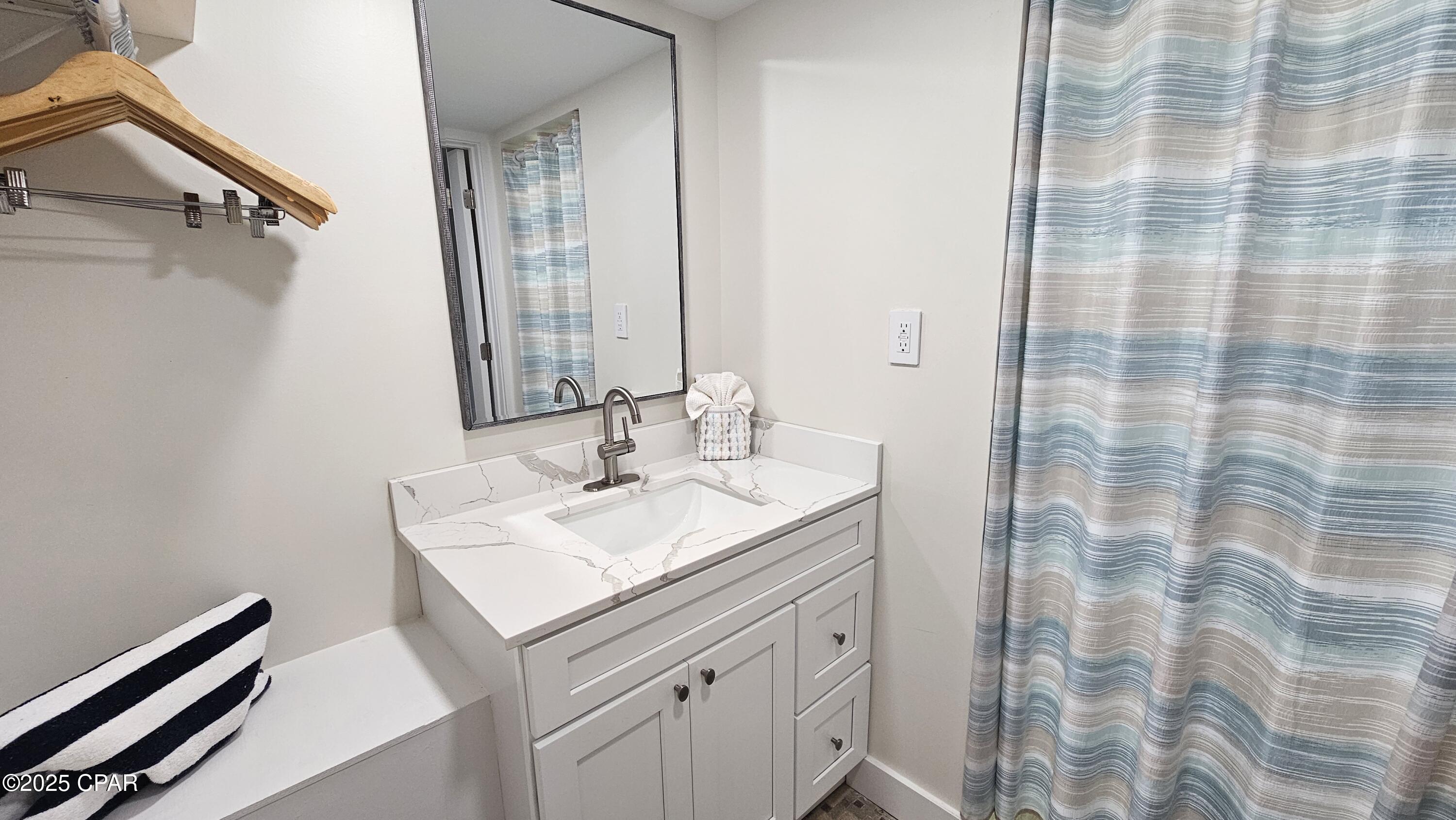 Listing photo id 19 for 14401 Front Beach Road 229