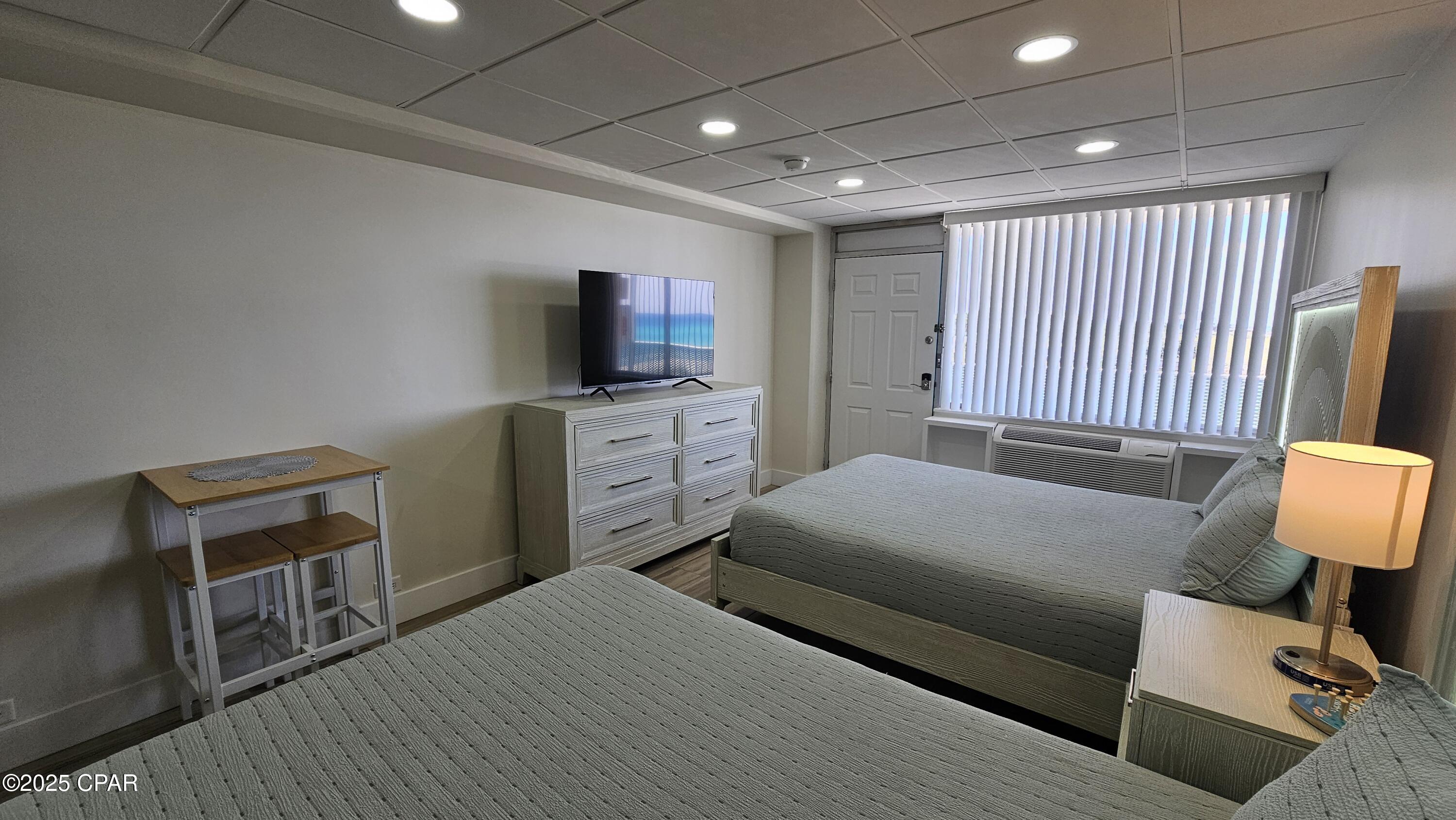 Listing photo id 21 for 14401 Front Beach Road 229