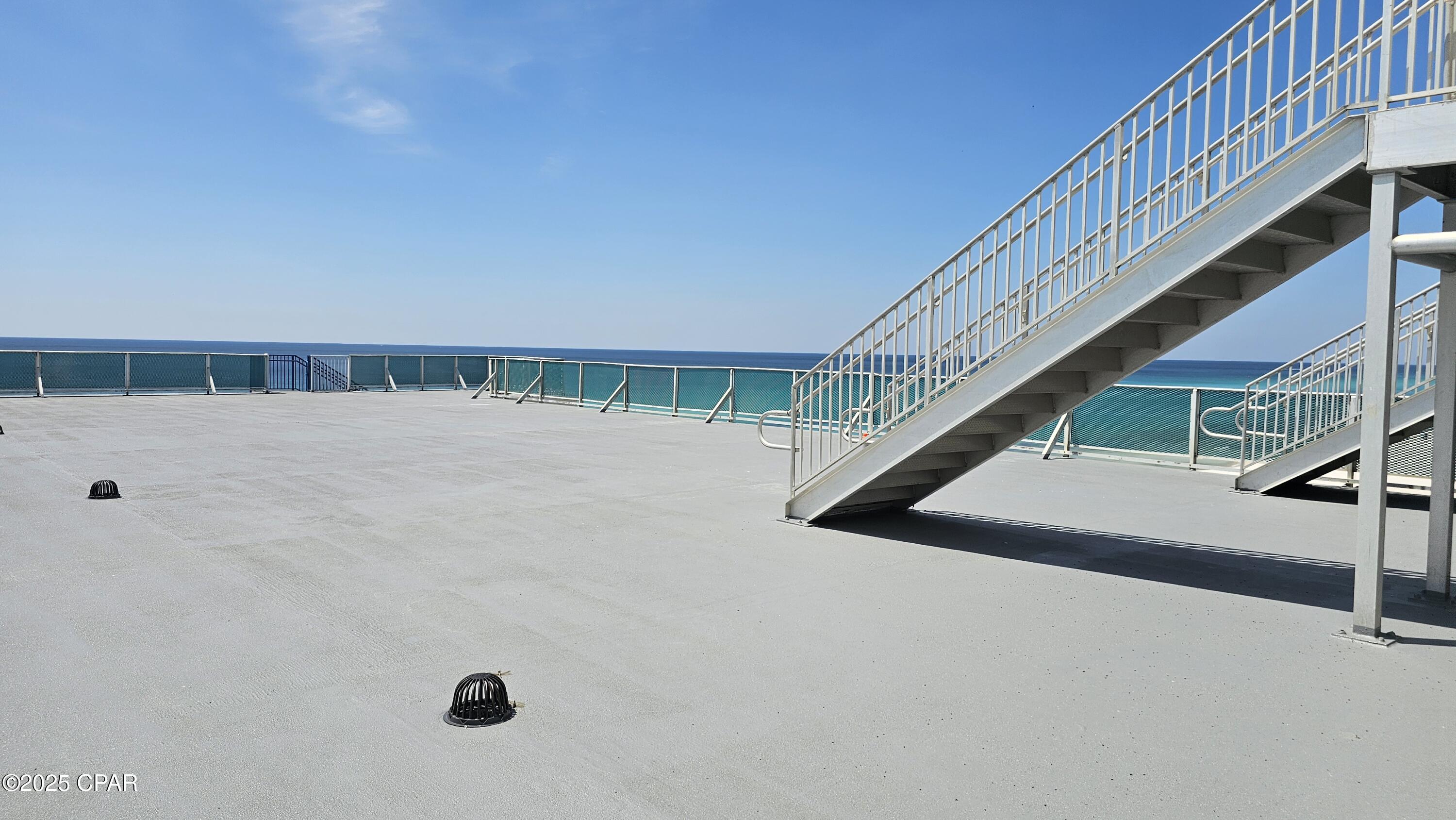 Listing photo id 33 for 14401 Front Beach Road 229