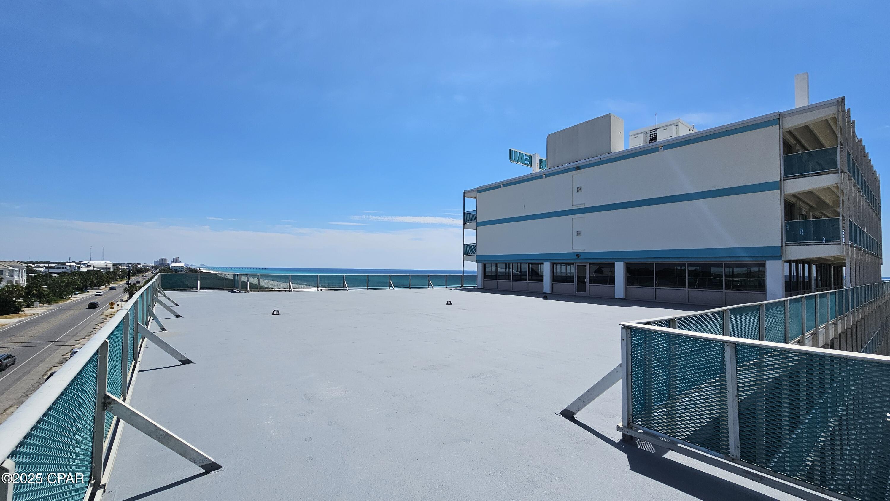 Listing photo id 35 for 14401 Front Beach Road 229