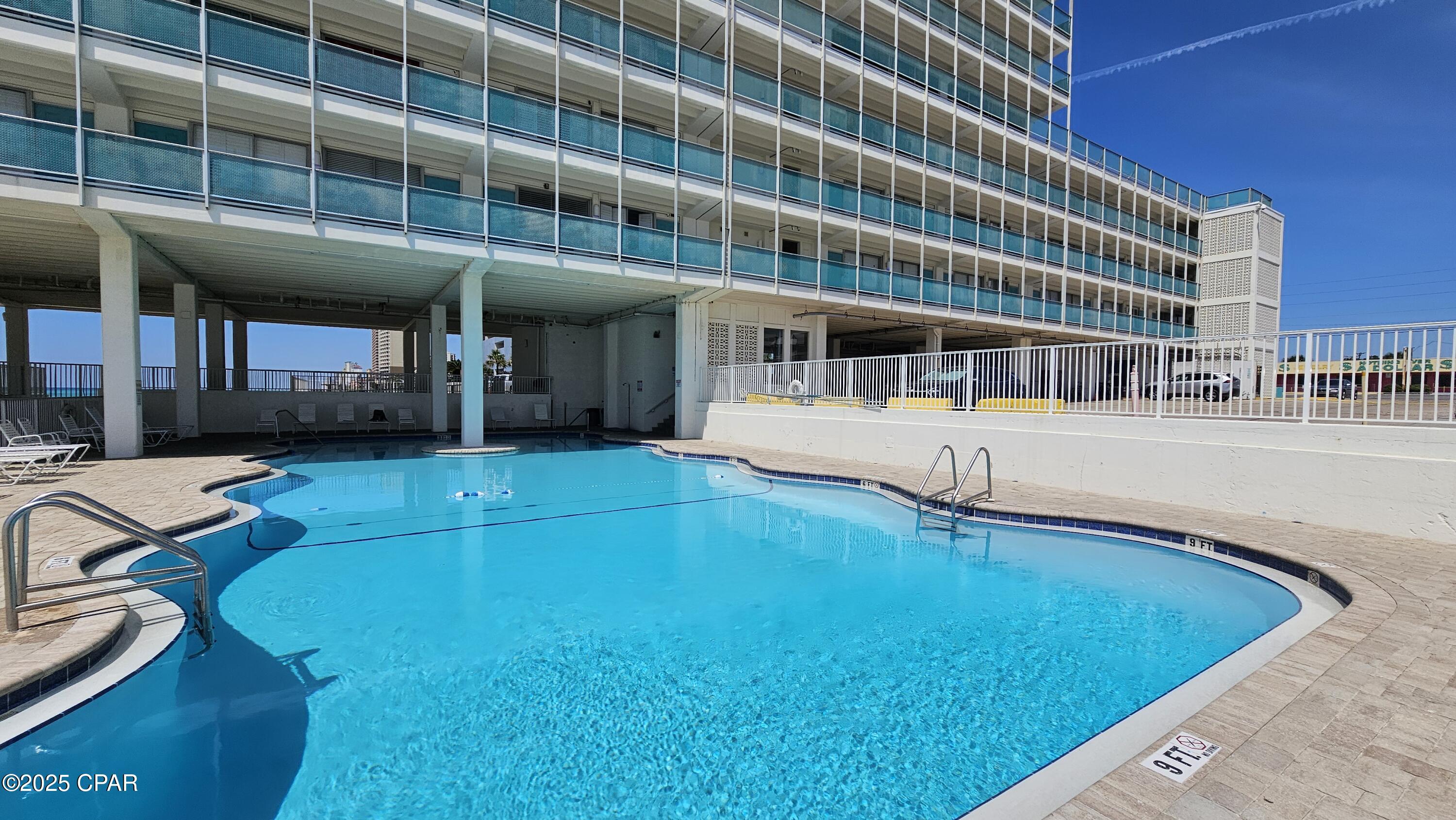 Listing photo id 37 for 14401 Front Beach Road 229